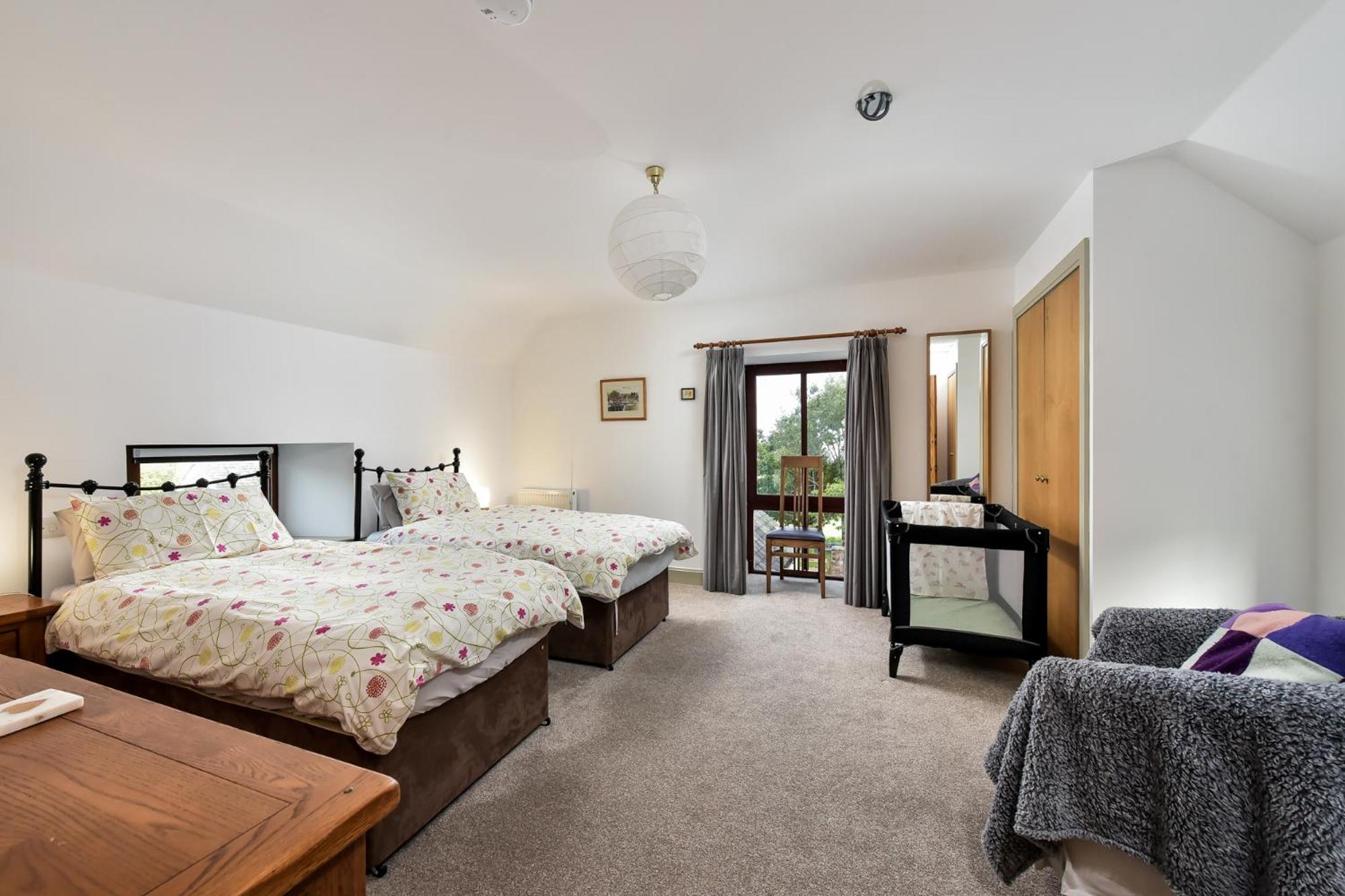 Three-Bedroom House photo 1