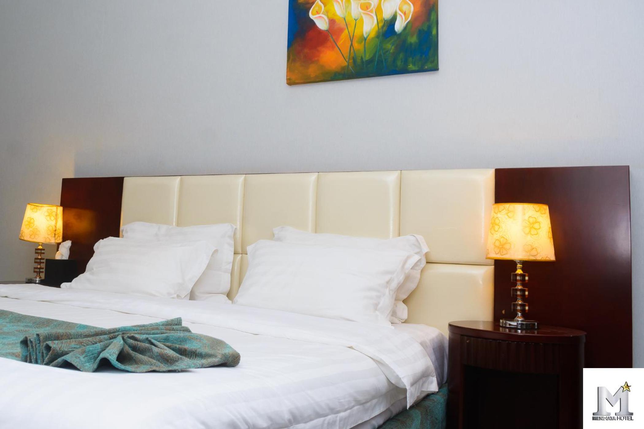 Deluxe King Room photo 1