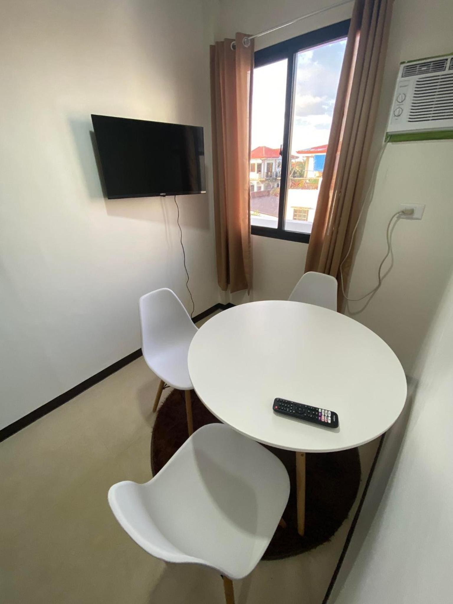 Budget Twin Room - Photo 6
