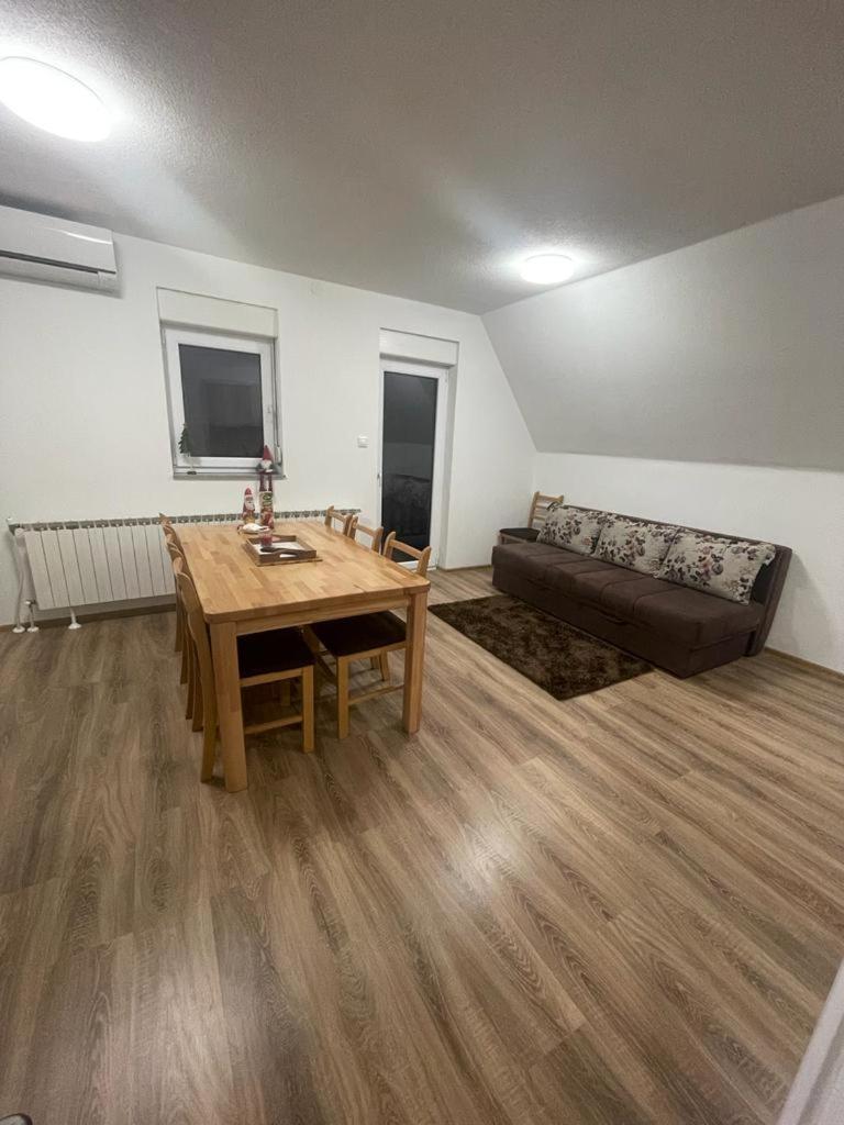 Two-Bedroom Apartment photo 3