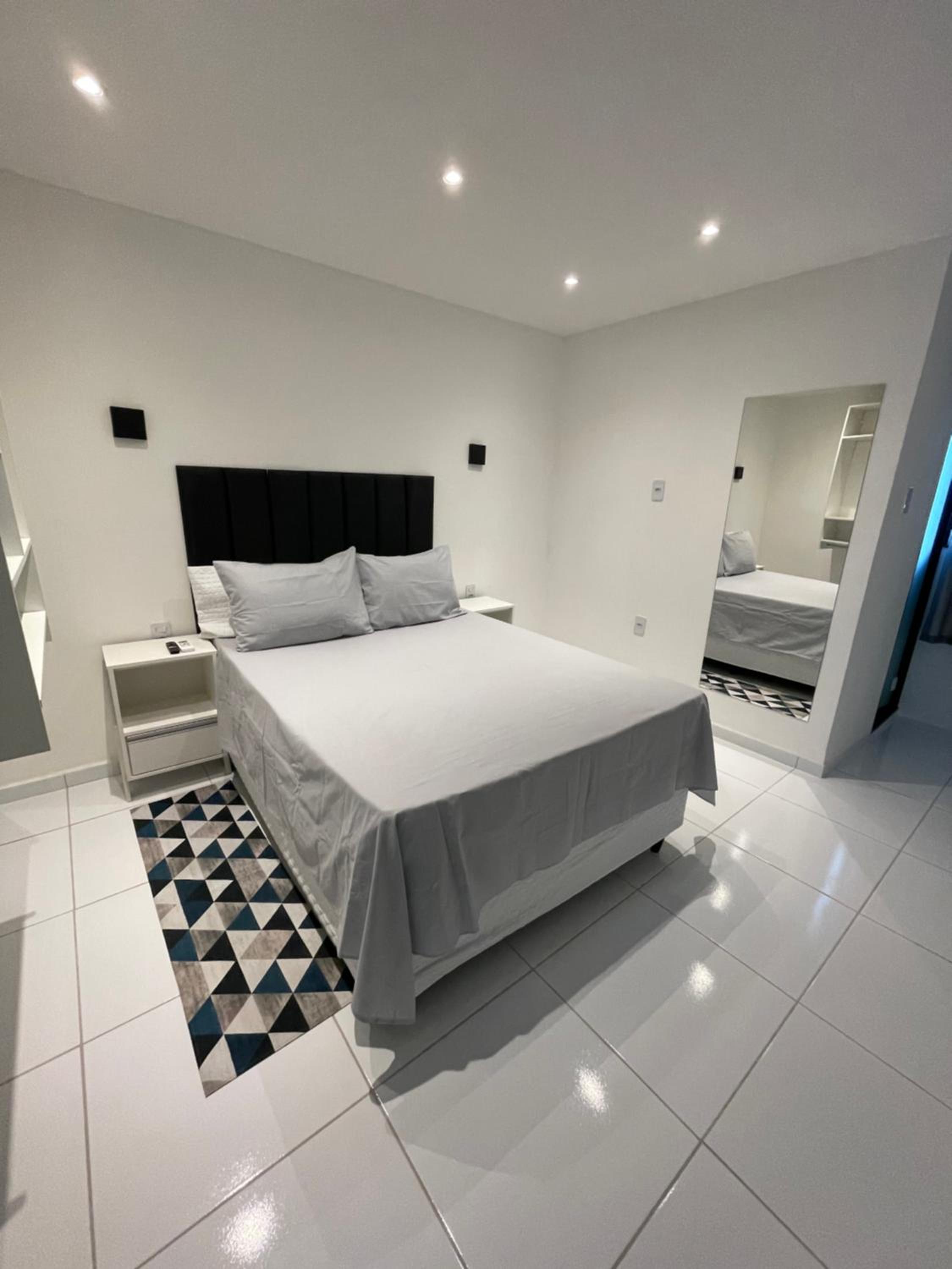 One-Bedroom Apartment - Photo 30