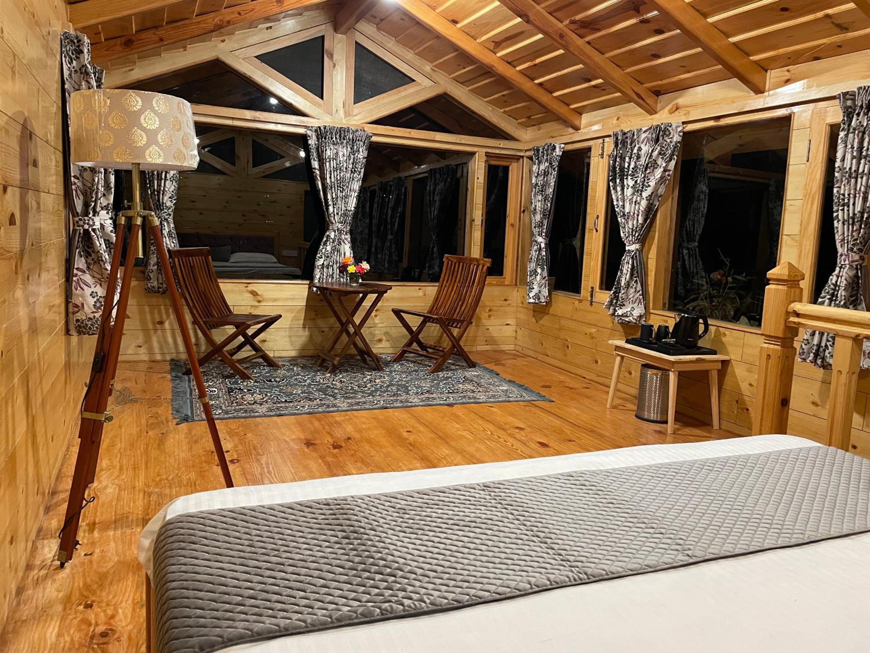 Deluxe Suite - Photo 4