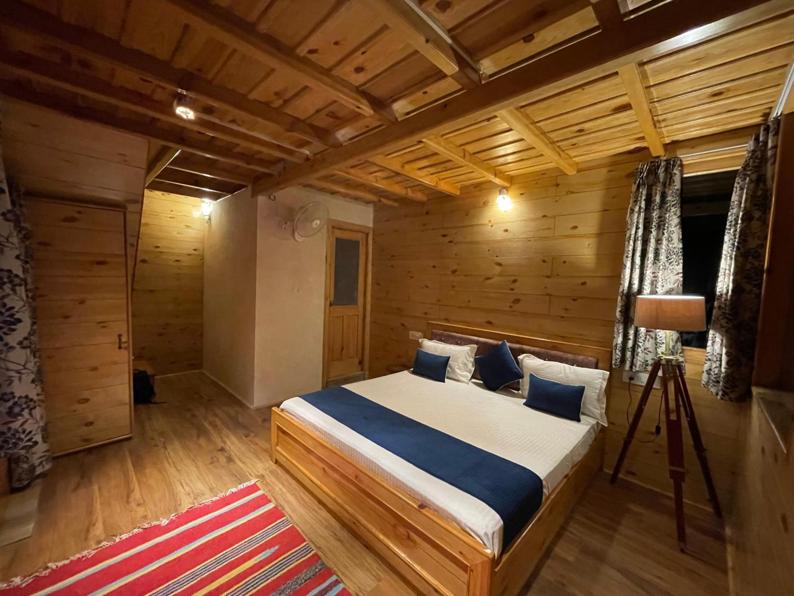 Deluxe Suite - Photo 1