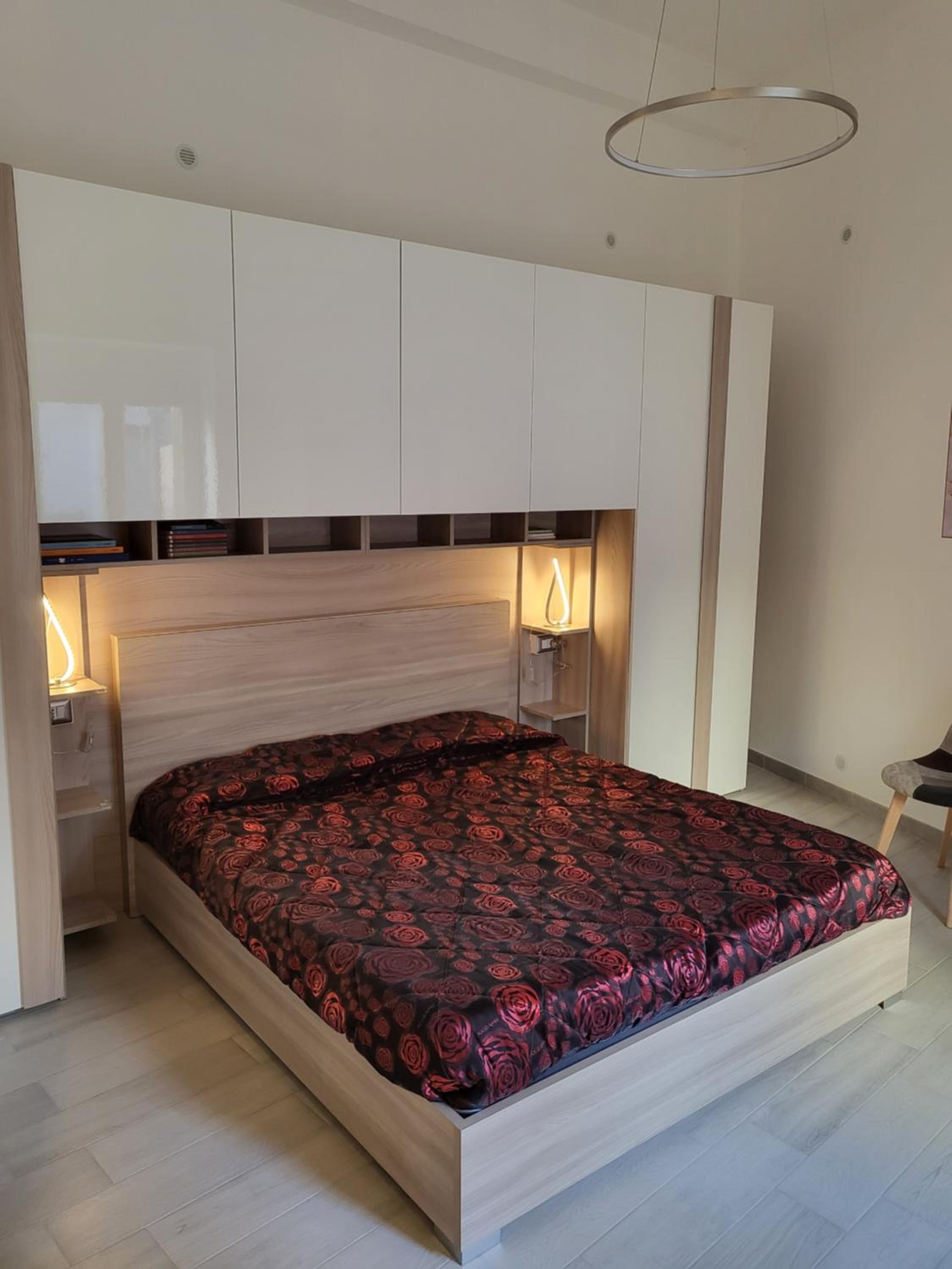 One-Bedroom House photo 1