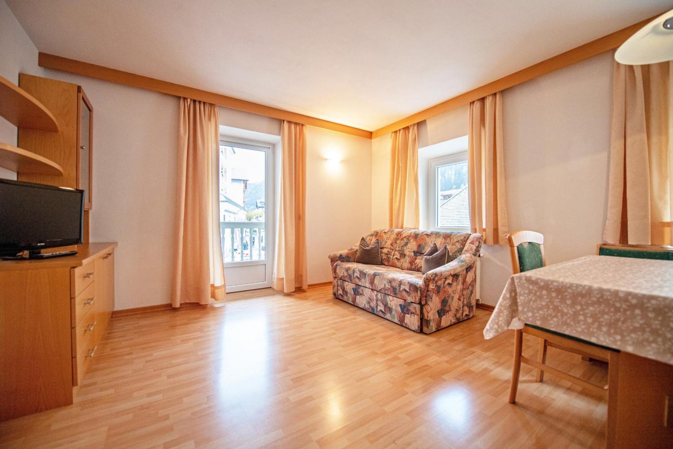 Apartment with Terrace photo 2