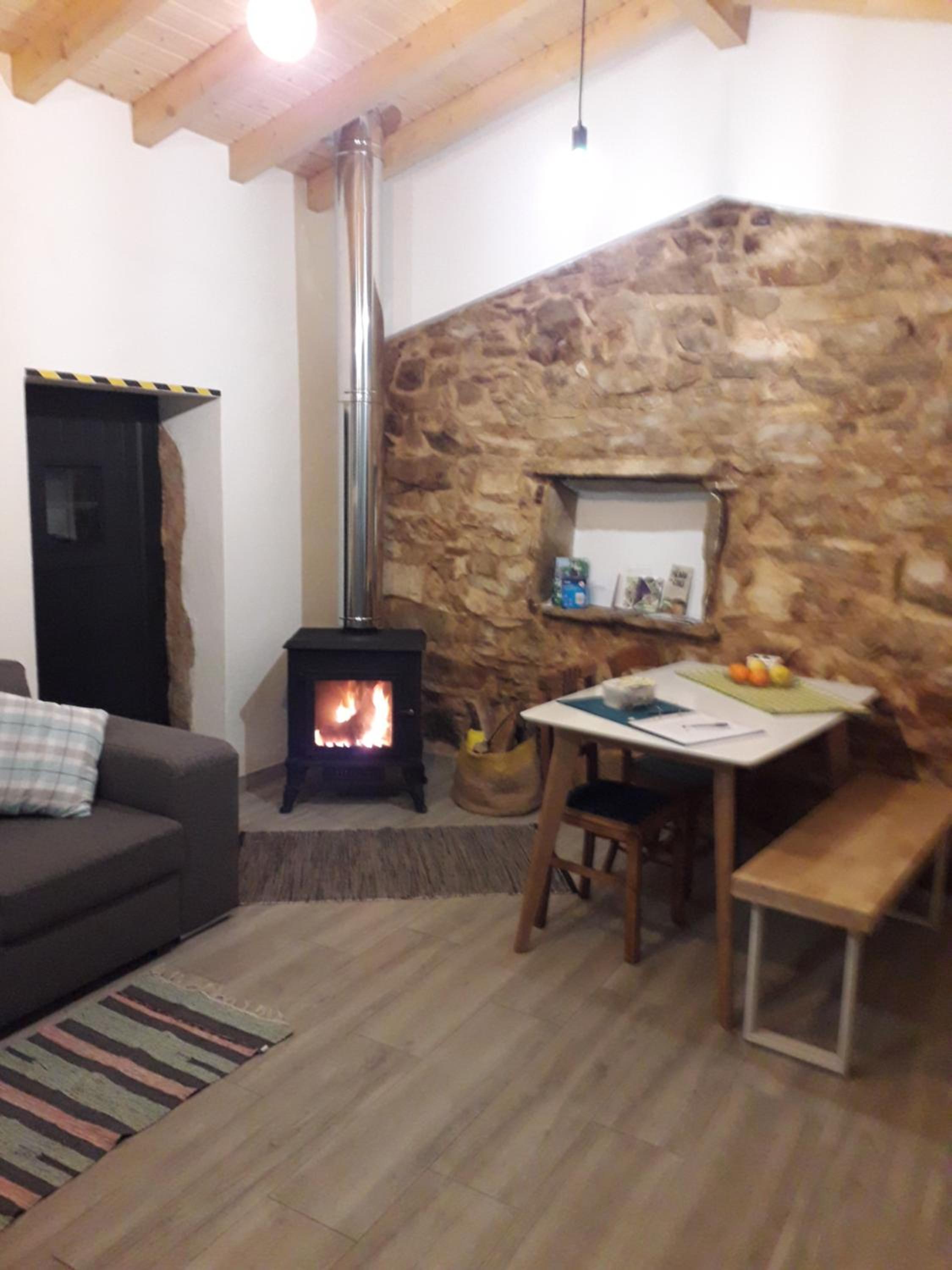 One-Bedroom House - Photo 17