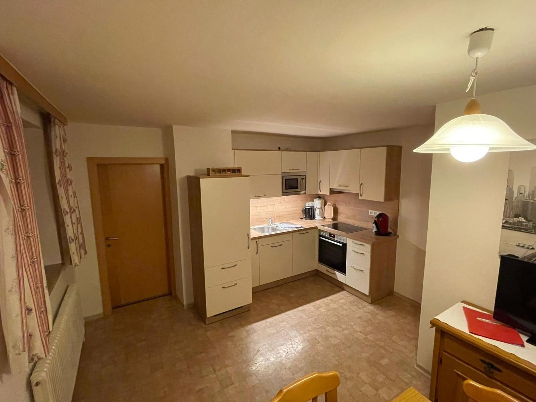 Apartment photo 3