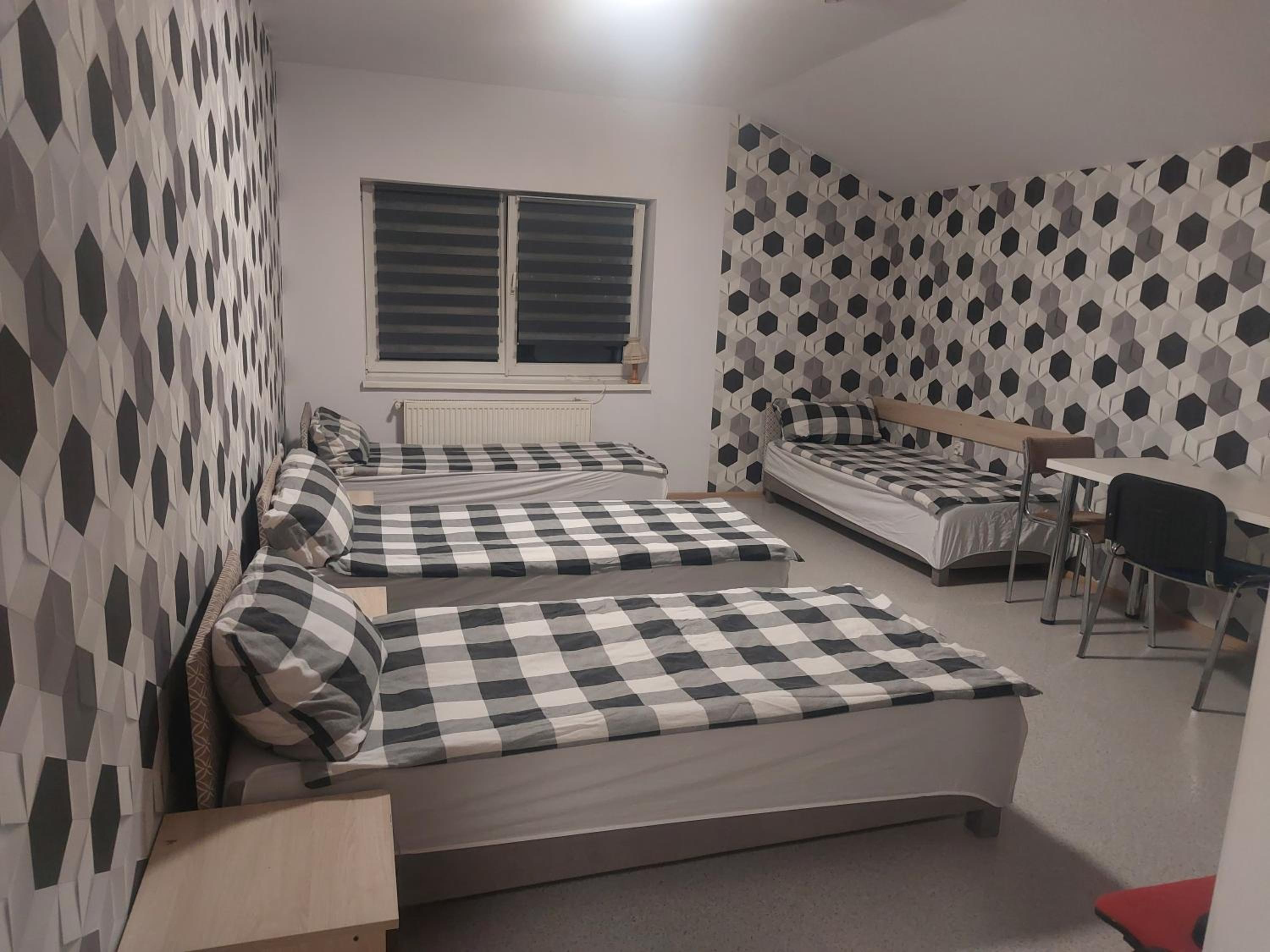 Quadruple Room - Photo 2