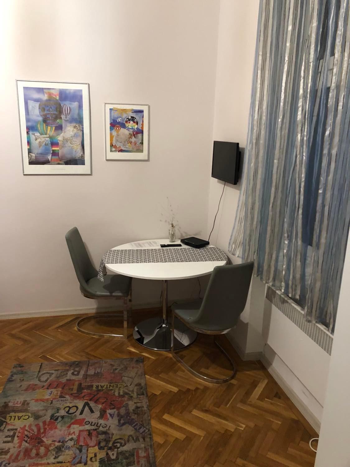 Studio Apartment - Photo 41