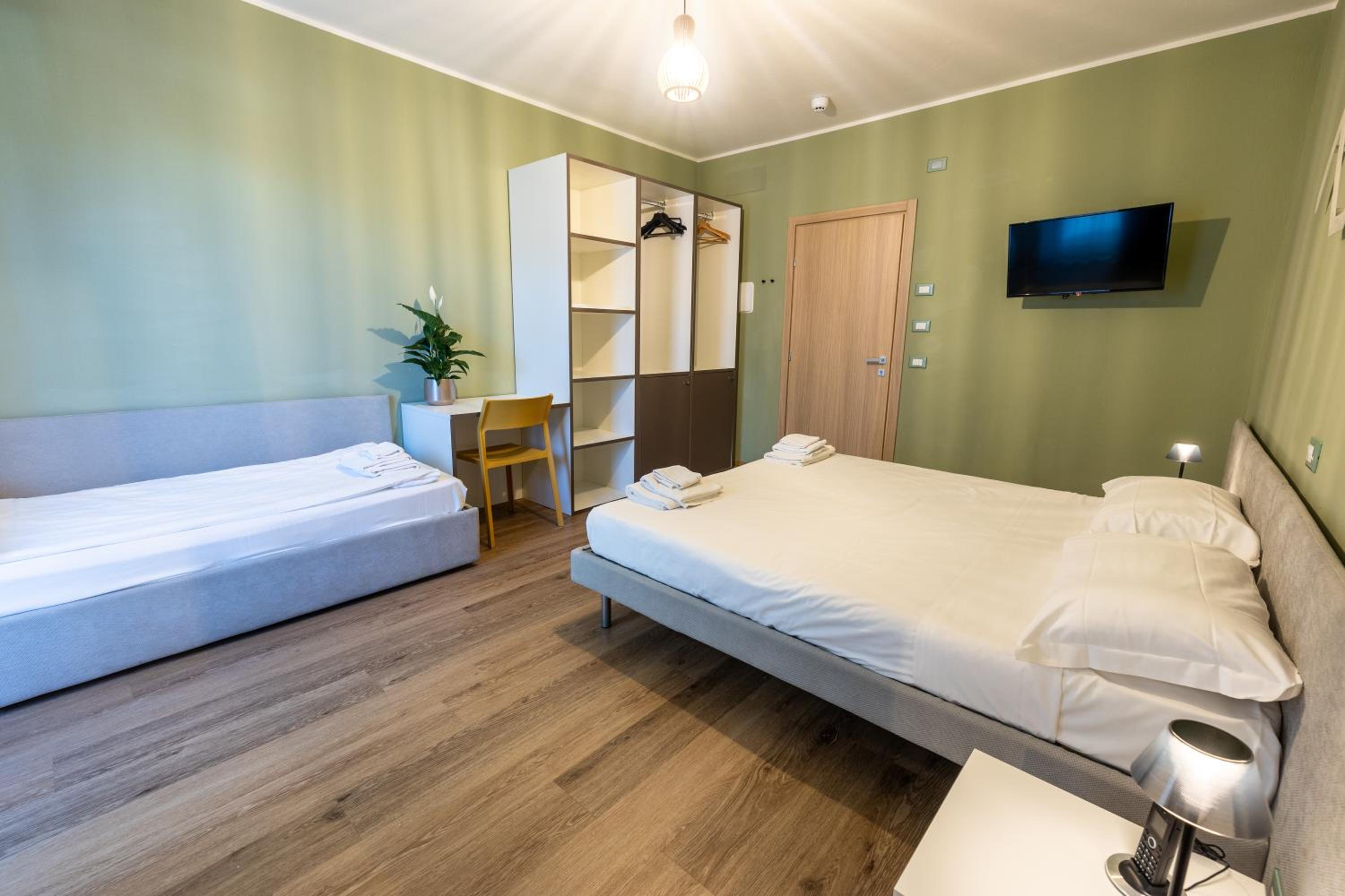 Triple Room