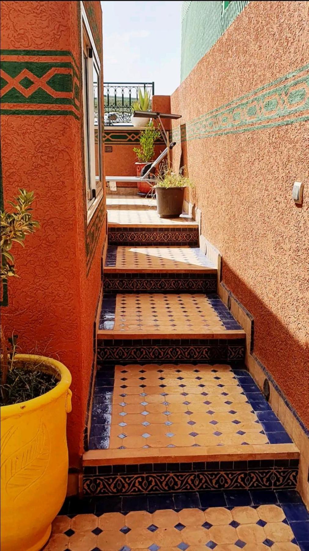 Three-Bedroom Townhouse - Photo 17