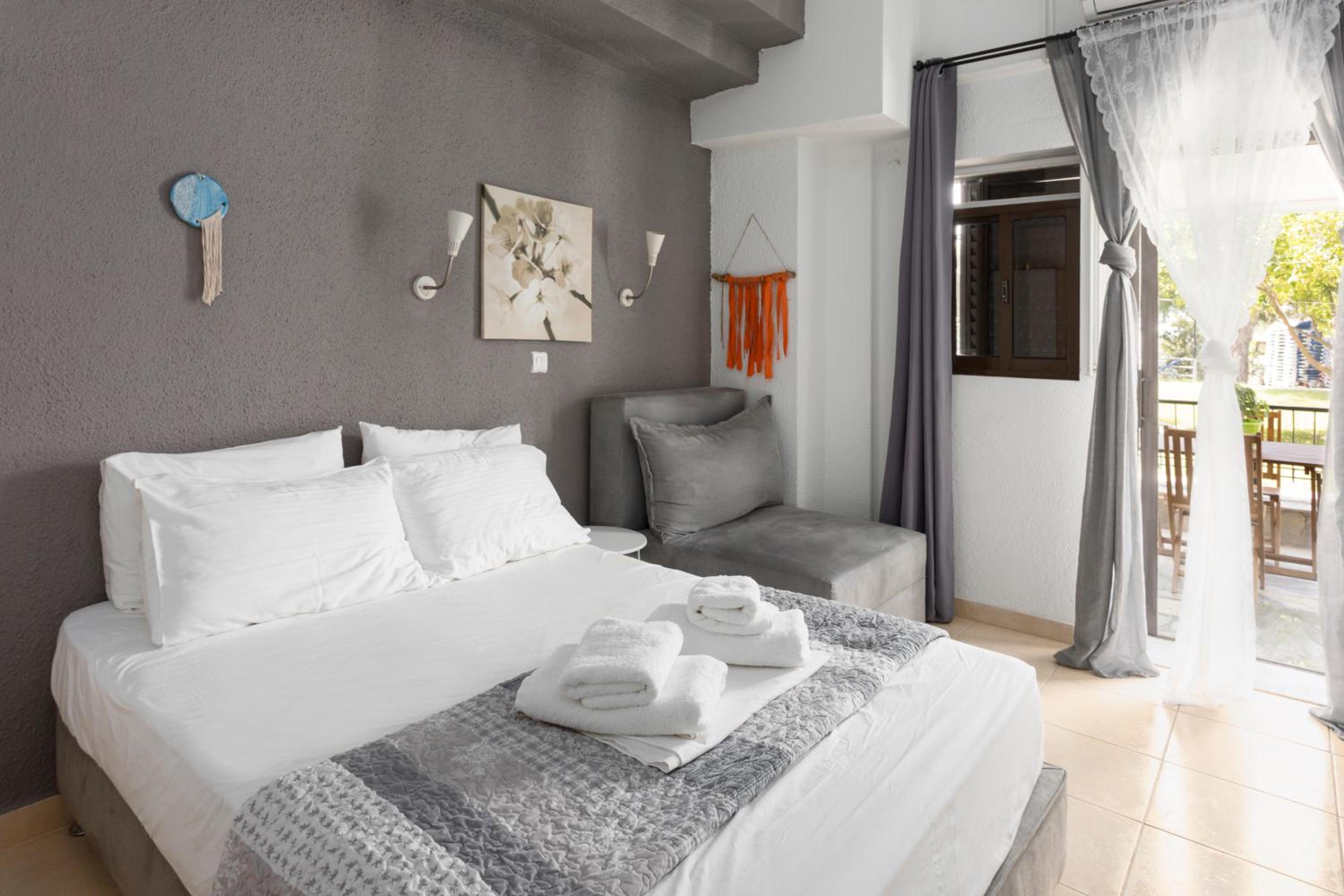 Triple Room with Sea View photo 1