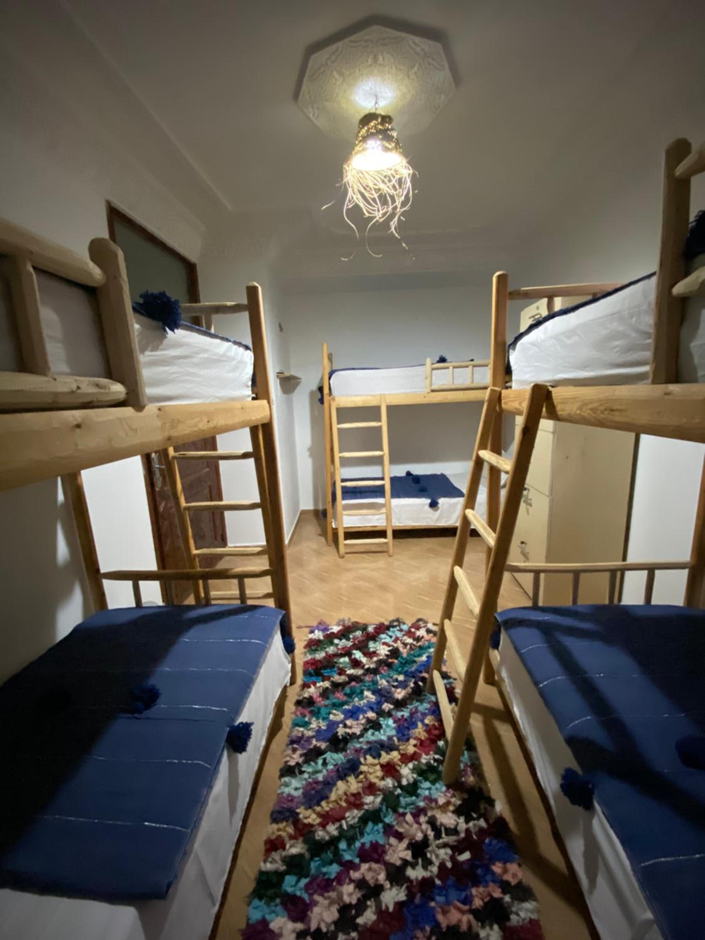 Bed in 6-Bed Mixed Dormitory Room photo 1
