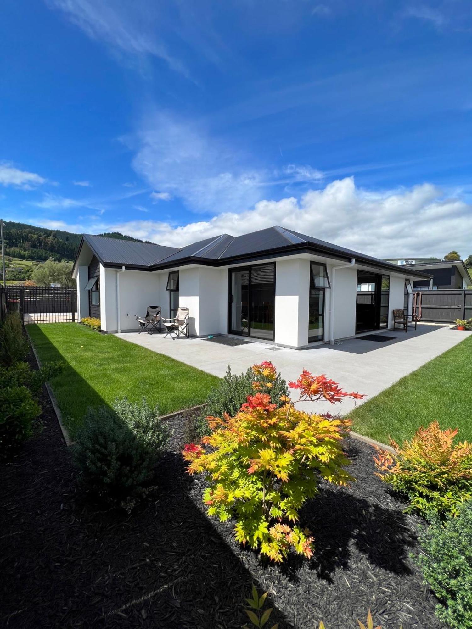 Four-Bedroom House photo 1