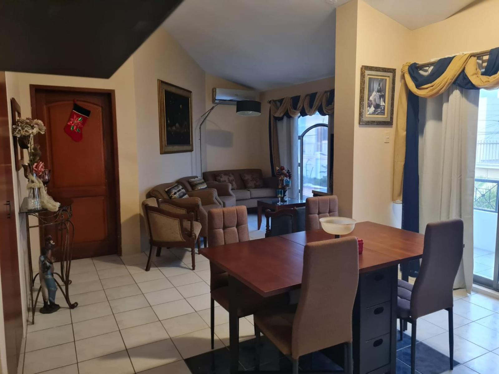 Apartment with Balcony photo 3