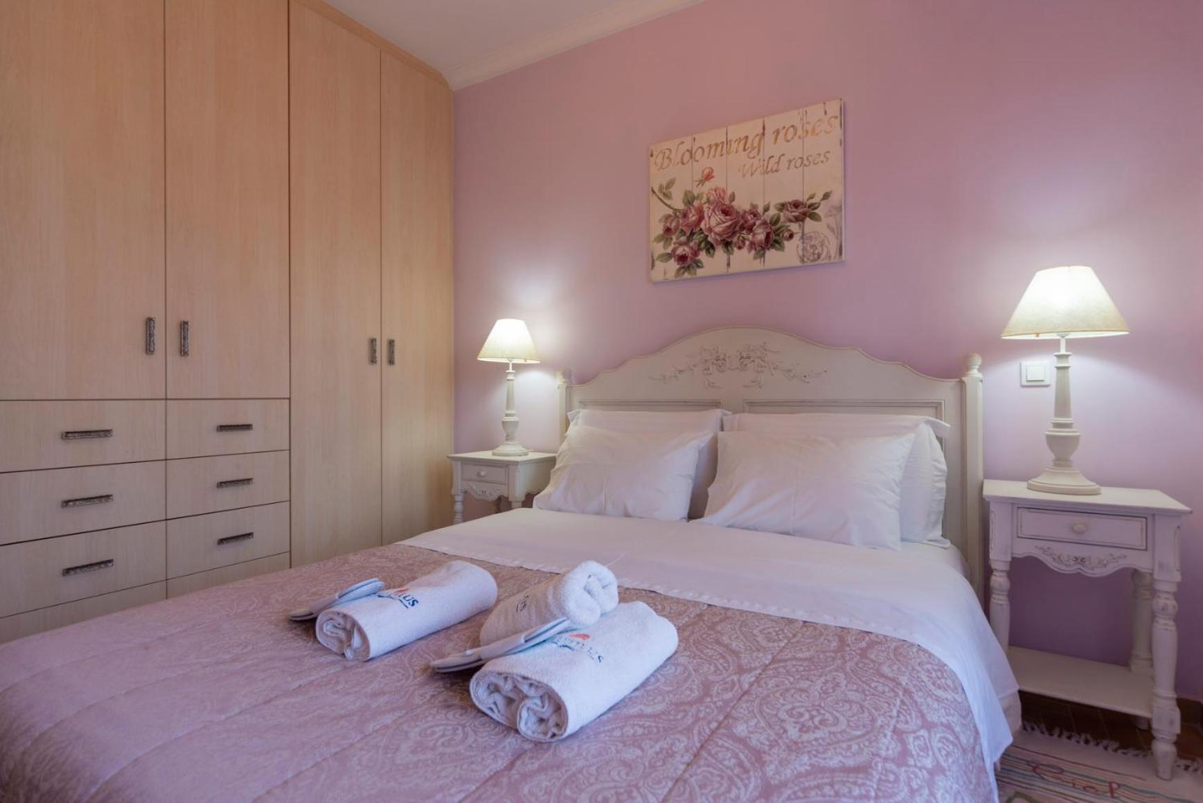 Deluxe King Suite - Photo 1