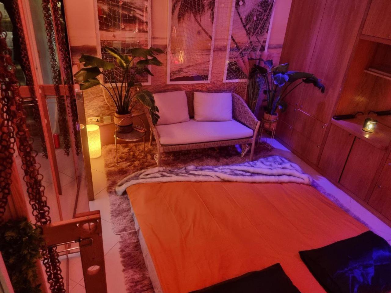 Double Room with Patio photo 1