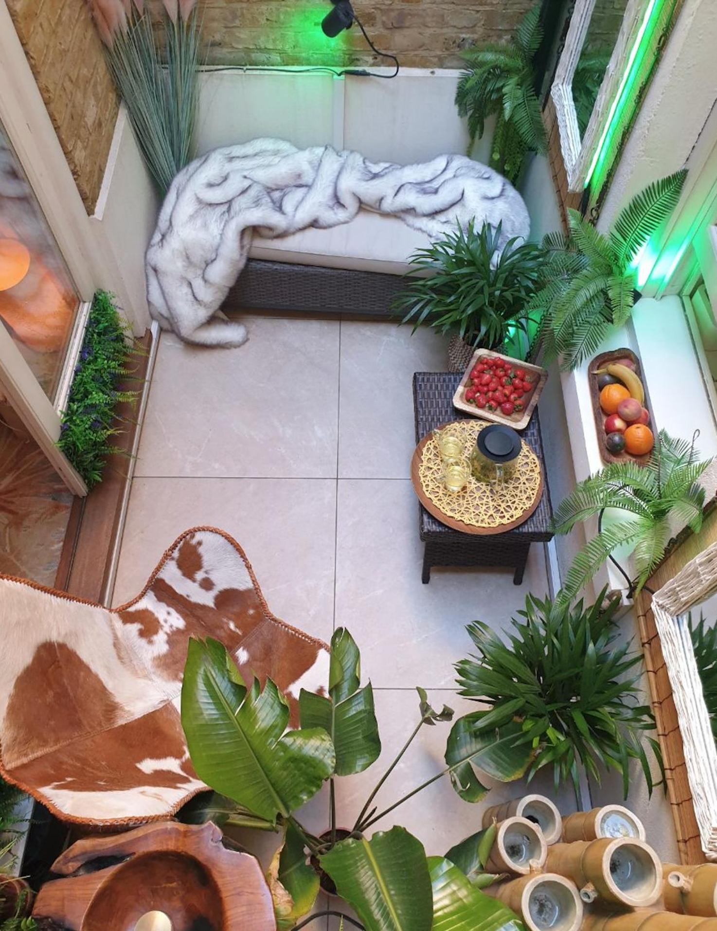 Double Room with Patio photo 3