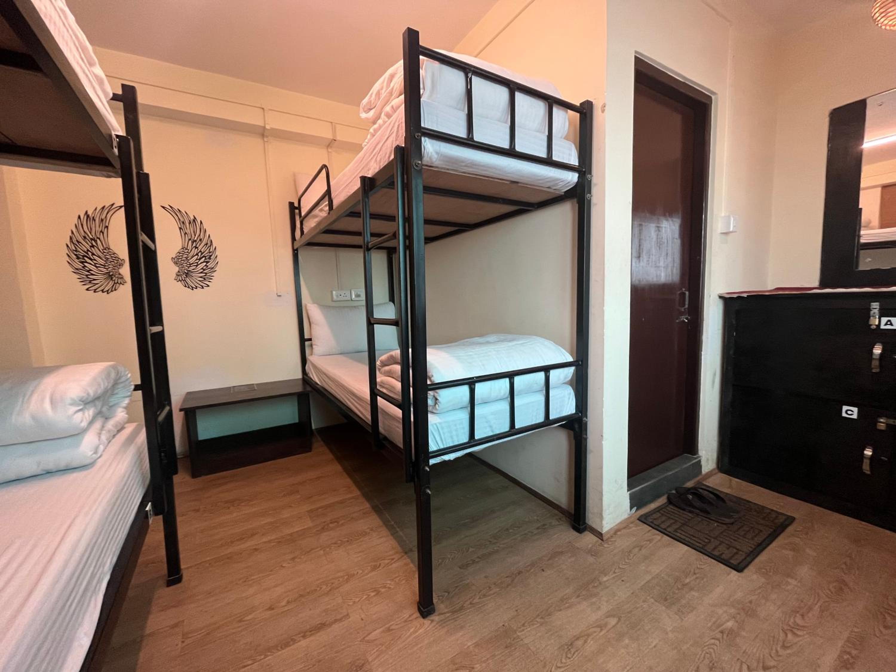Bed in 4-Bed Female Dormitory Room photo 3