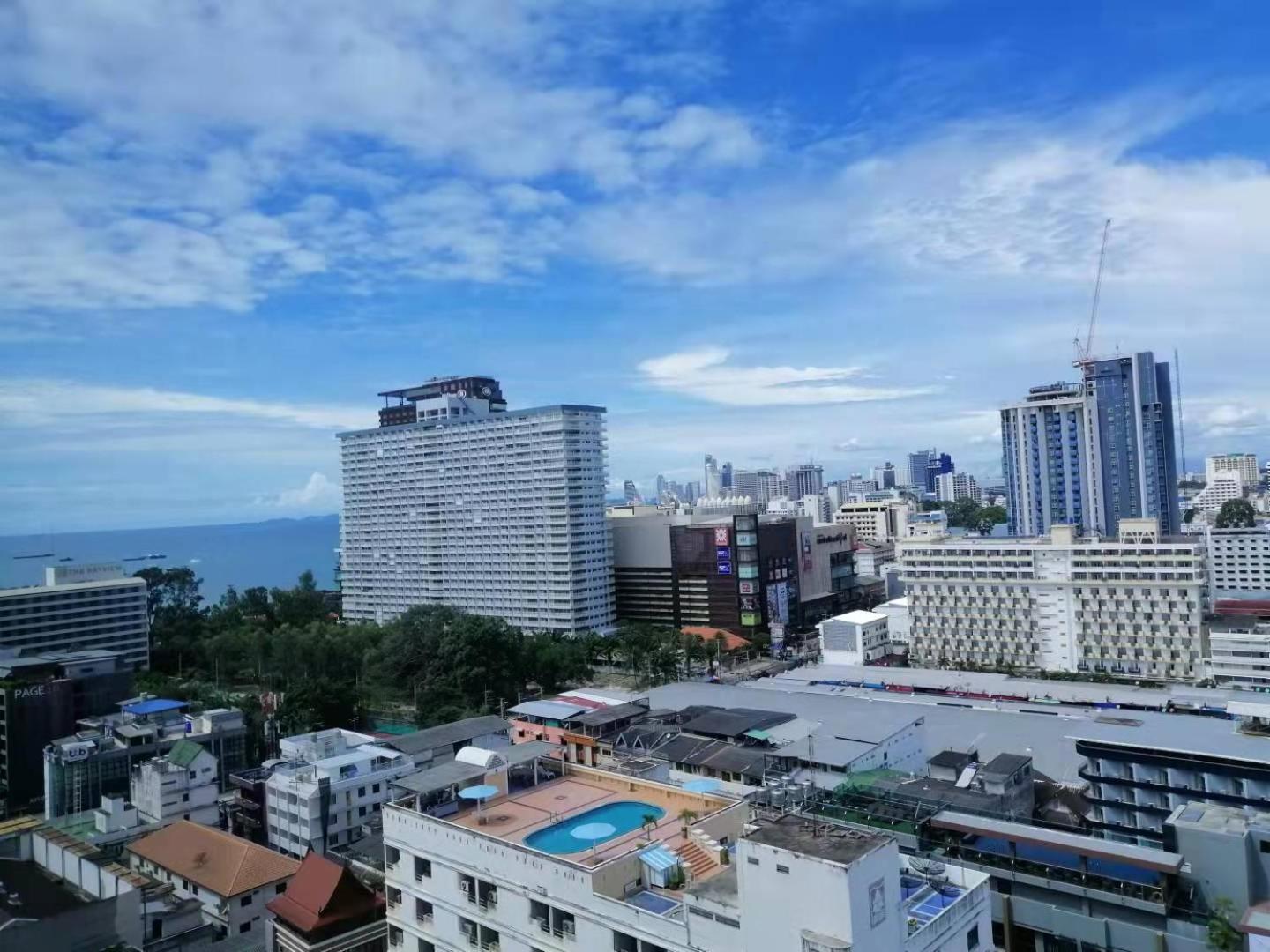 Apartment with Sea View - Photo 3