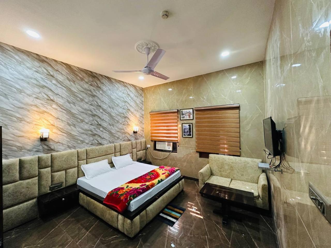 Deluxe Double or Twin Room - Photo 28