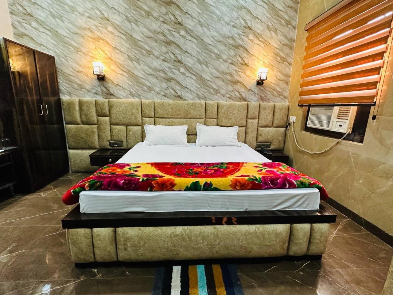 Deluxe Double or Twin Room - Photo 26