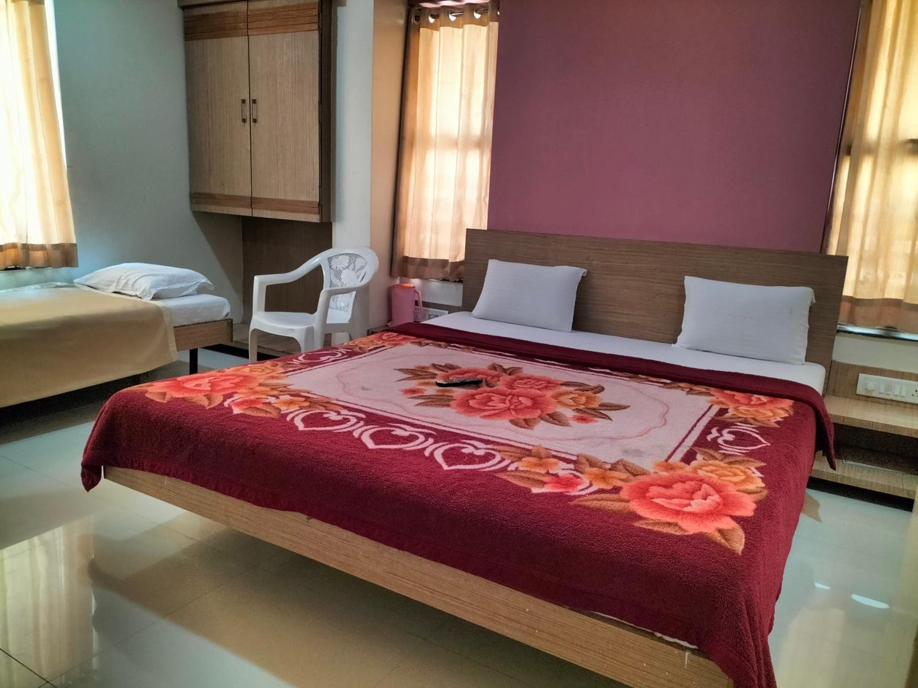 Deluxe Triple Room photo 3