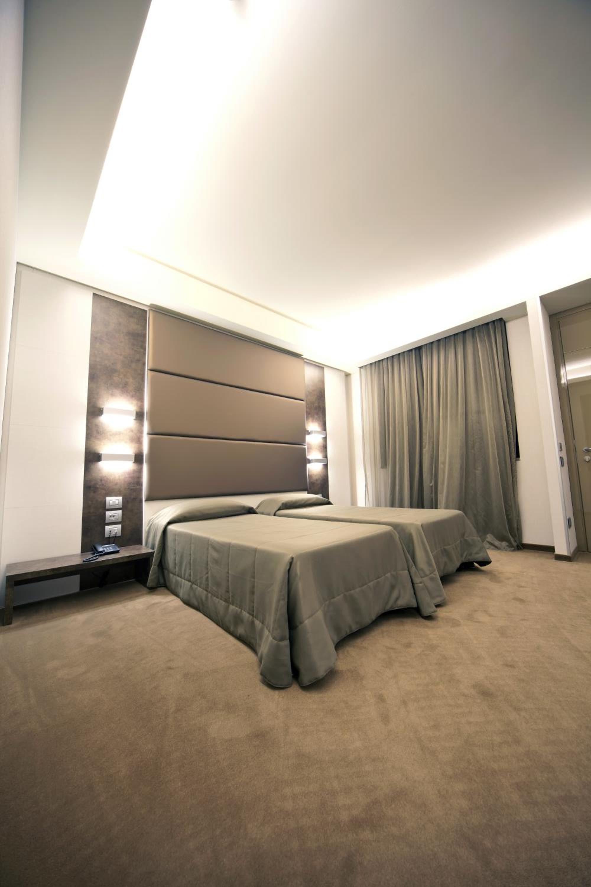 Triple Room - Photo 1