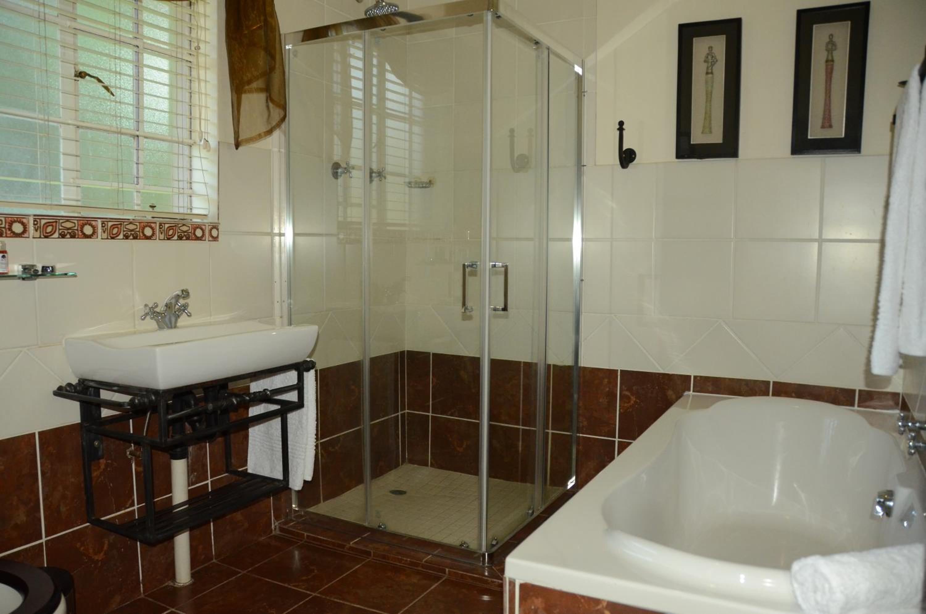 Double Room with Pool View photo 3