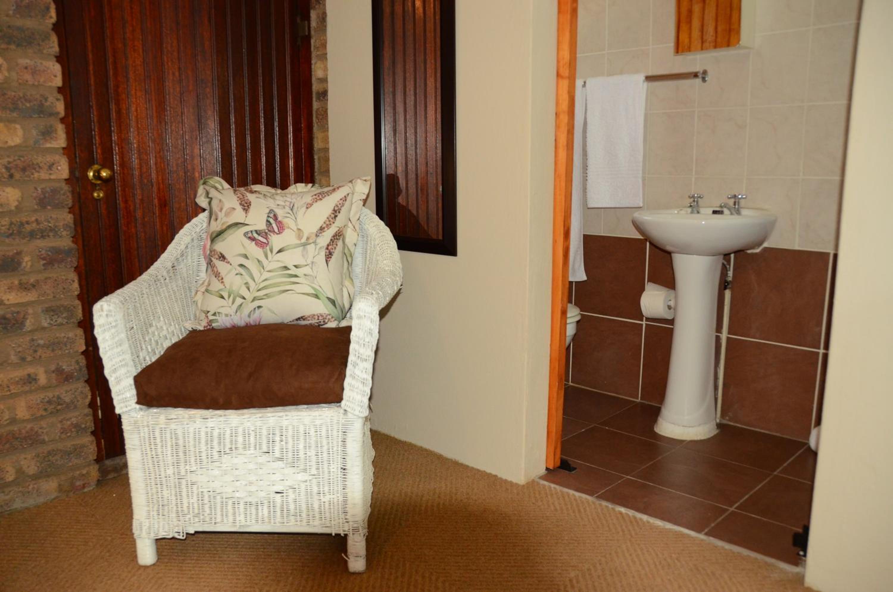 Budget Double Room photo 2