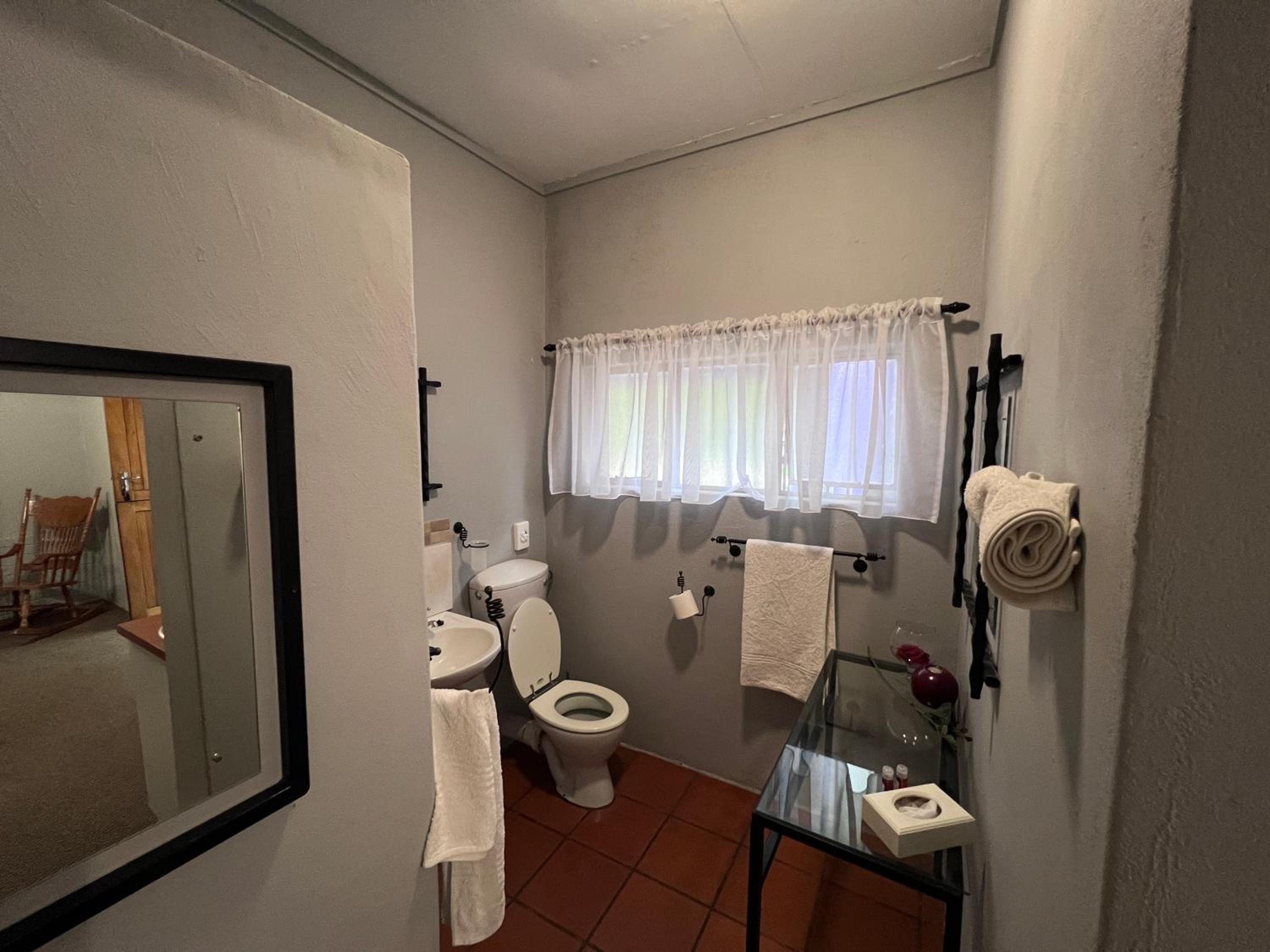 Budget Double Room photo 3