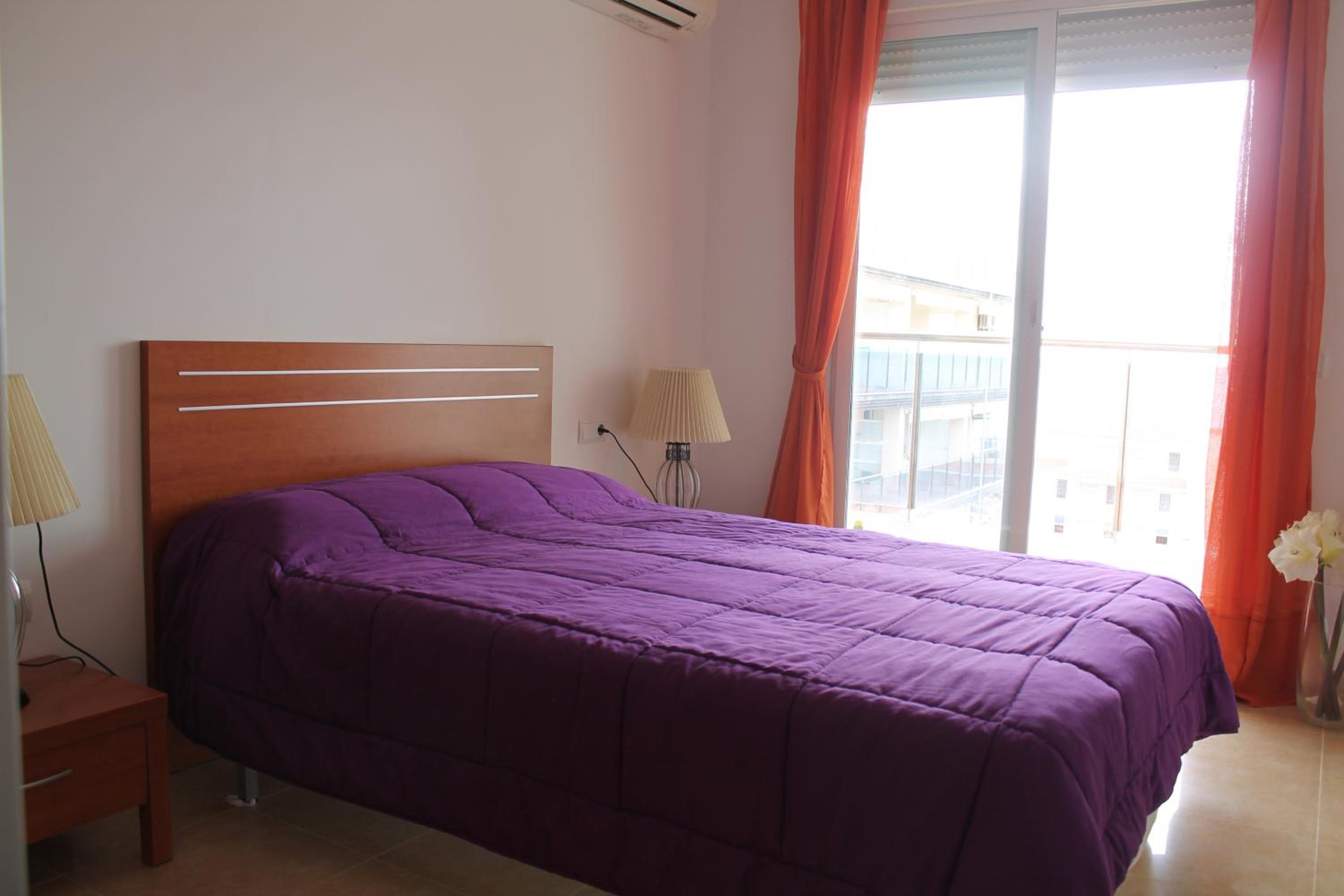 Apartamento con Balcón