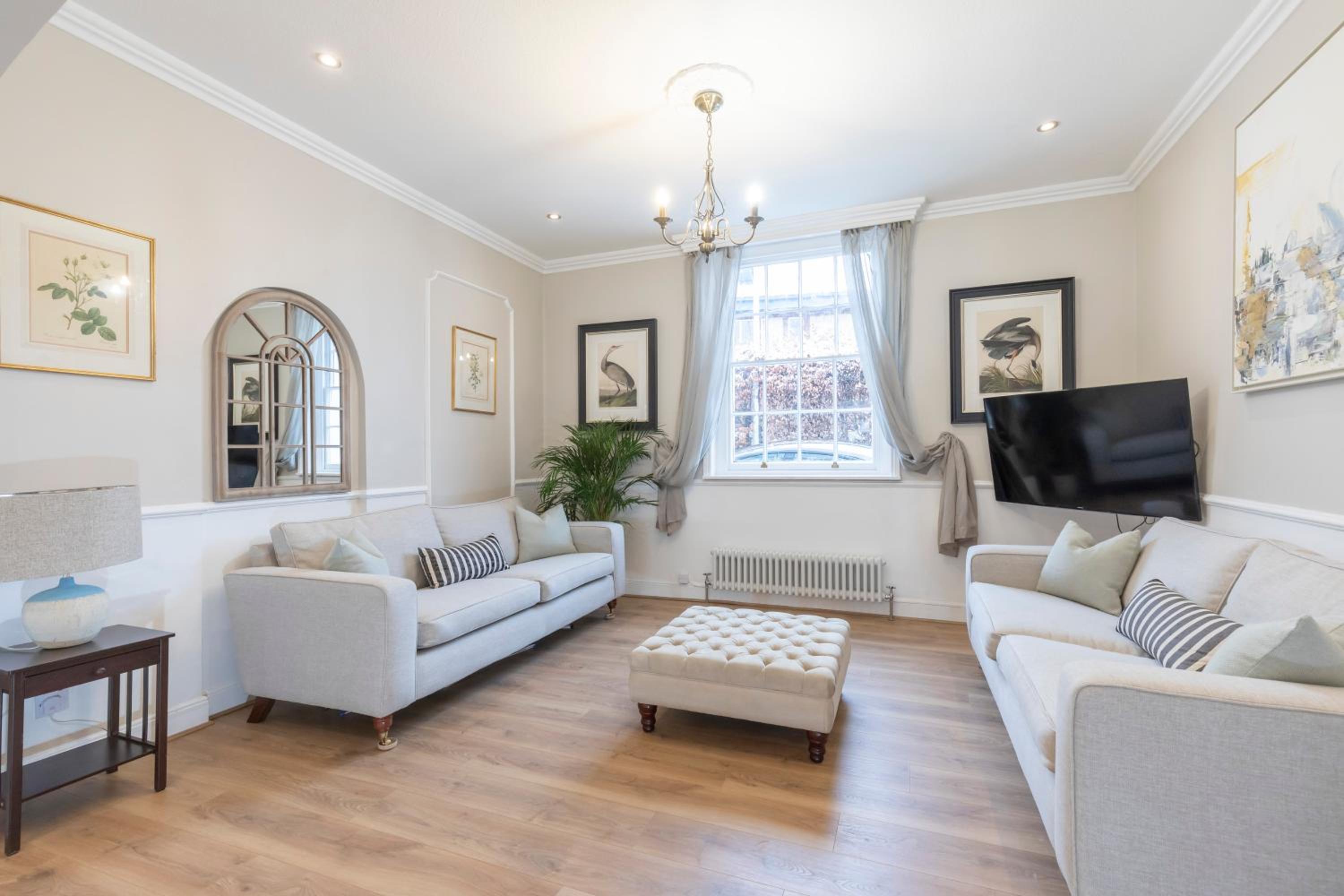 Four-Bedroom House photo 1