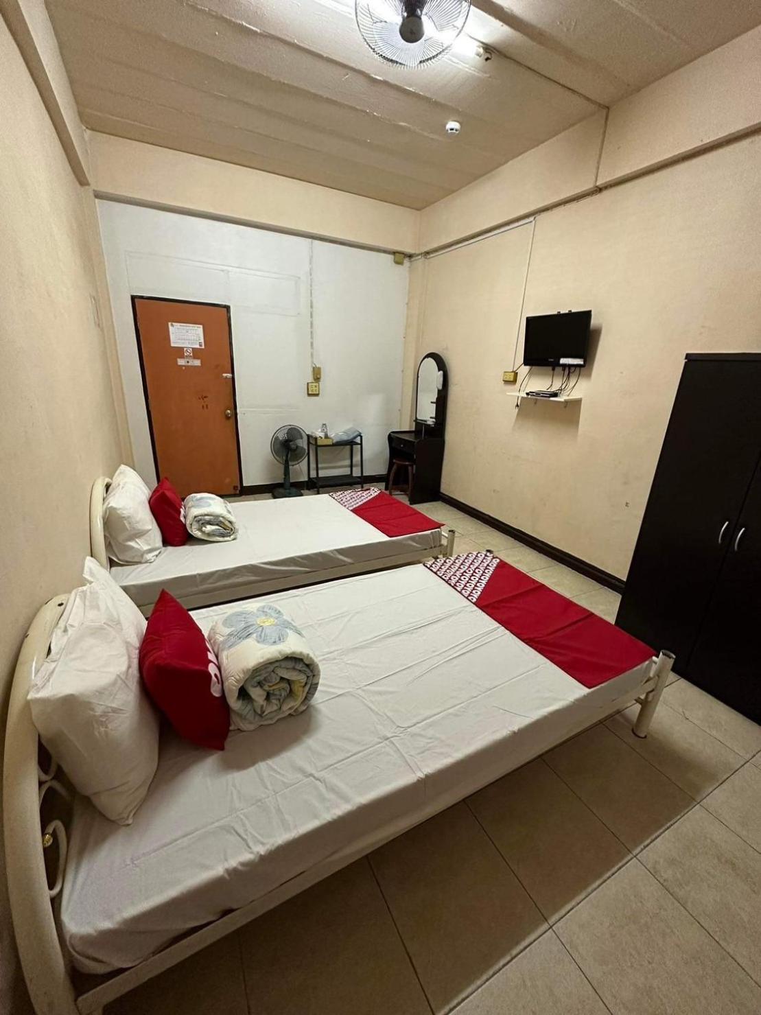 Budget Twin Room photo 1