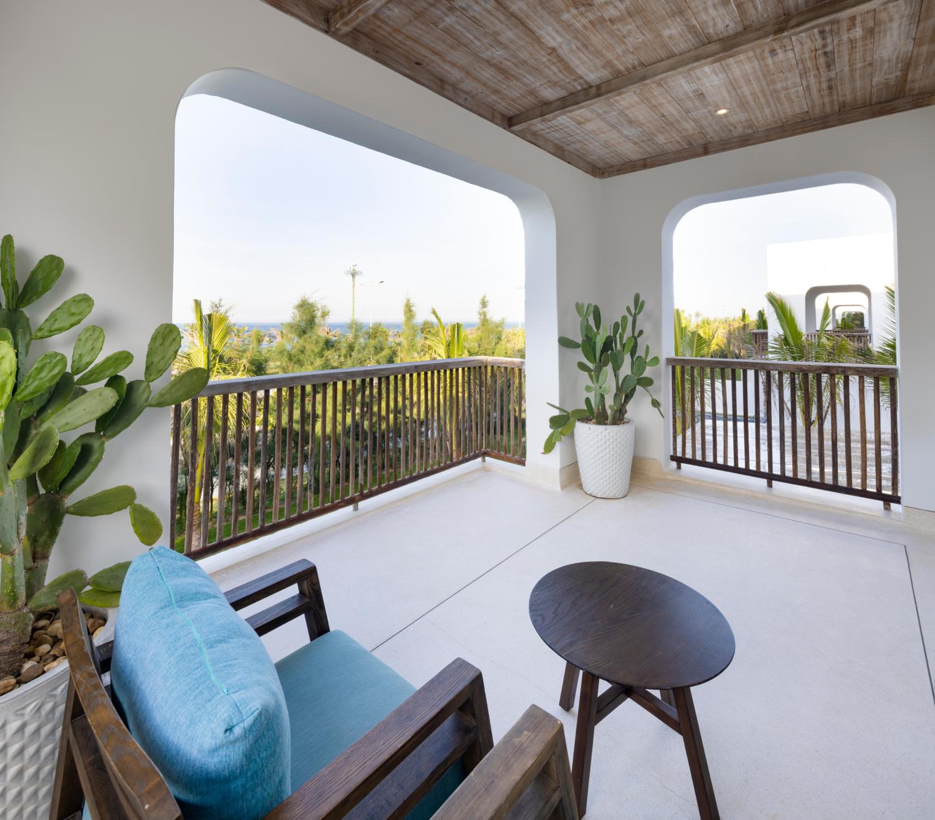 Three-Bedroom Pool Villa with Ocean View - Photo 12