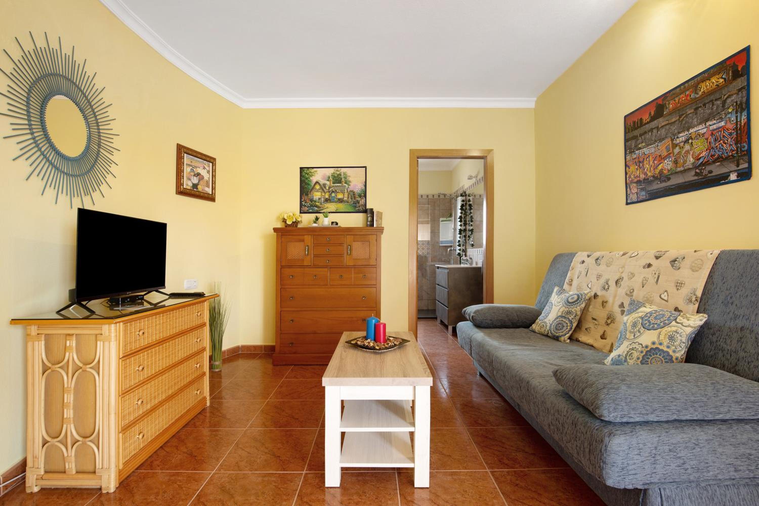 Apartamento de un dormitorio superior con balcón