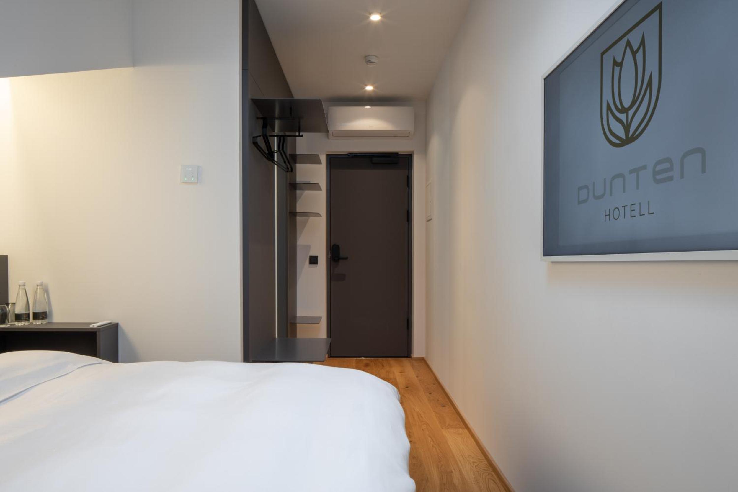 Double Room - Photo 6