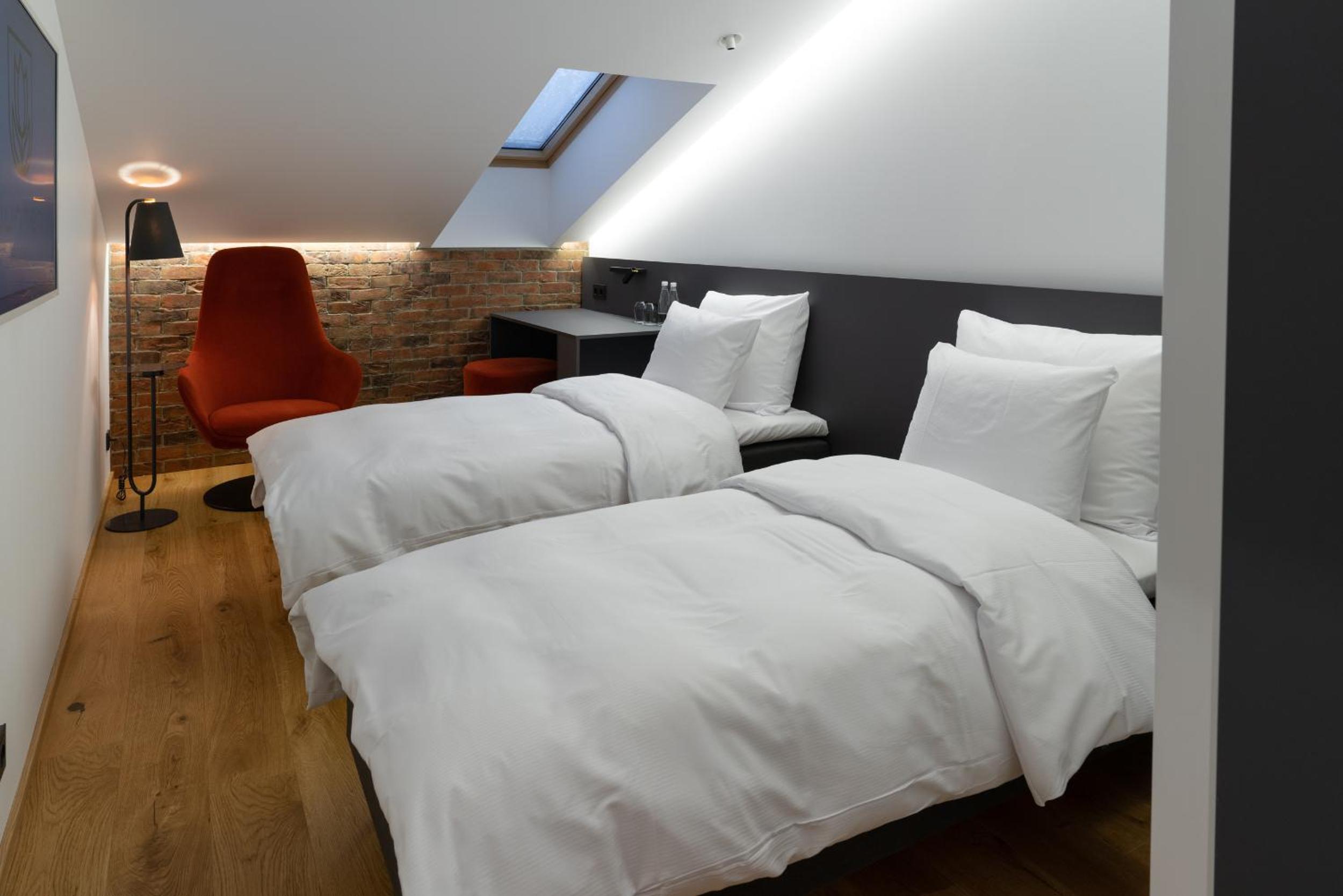 Superior Twin Room - Photo 1