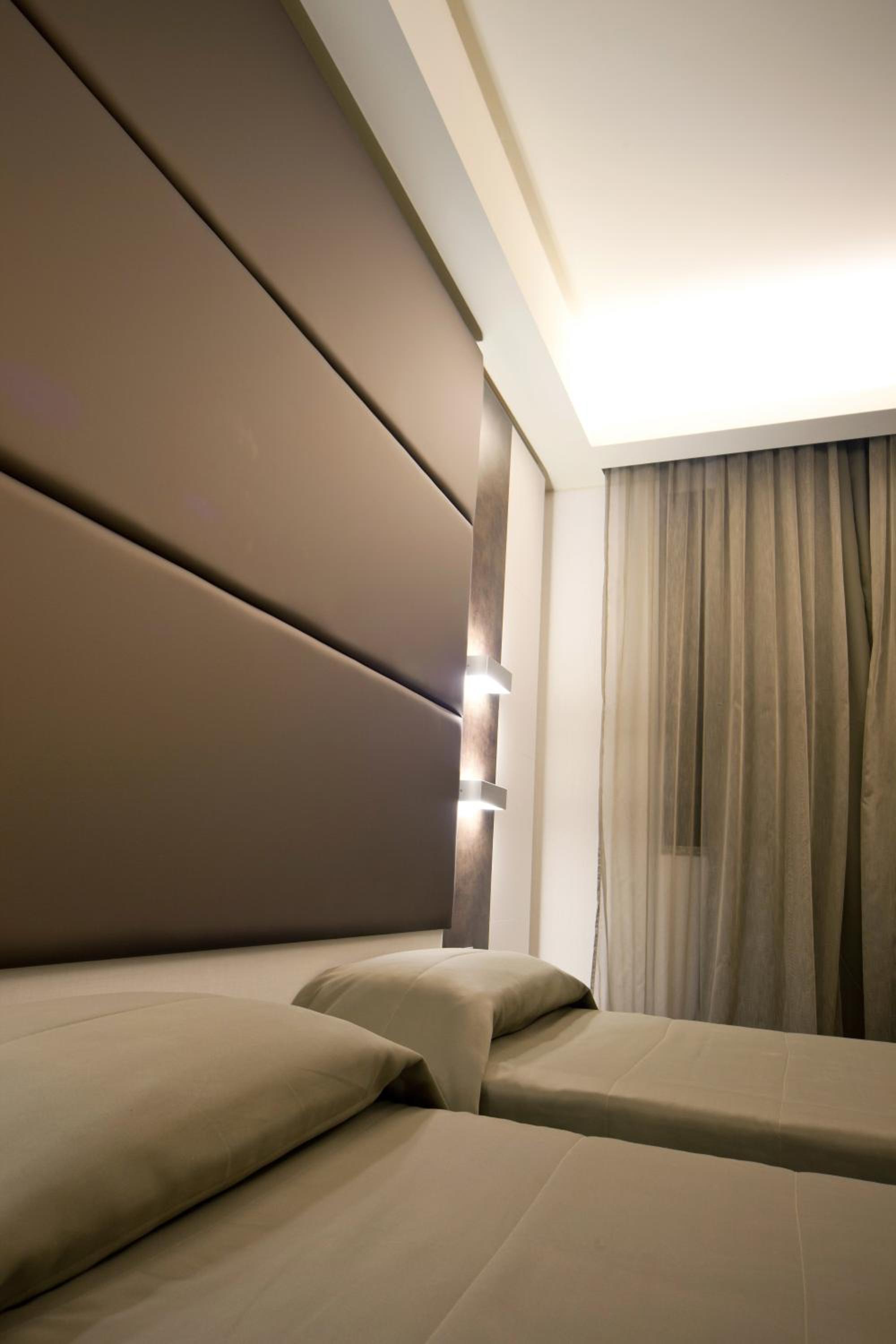 Triple Room - Photo 6
