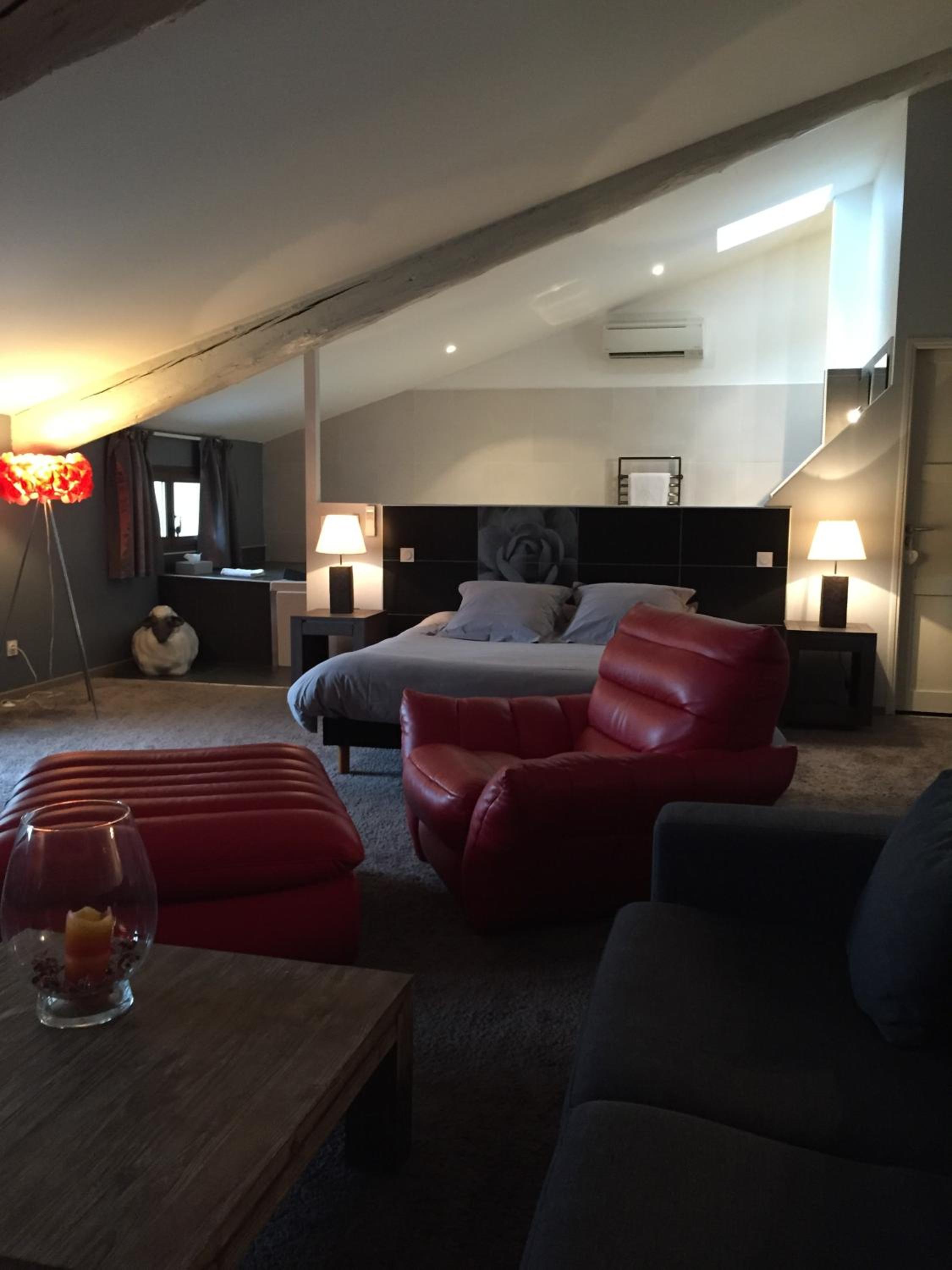 Deluxe Double Room photo 3