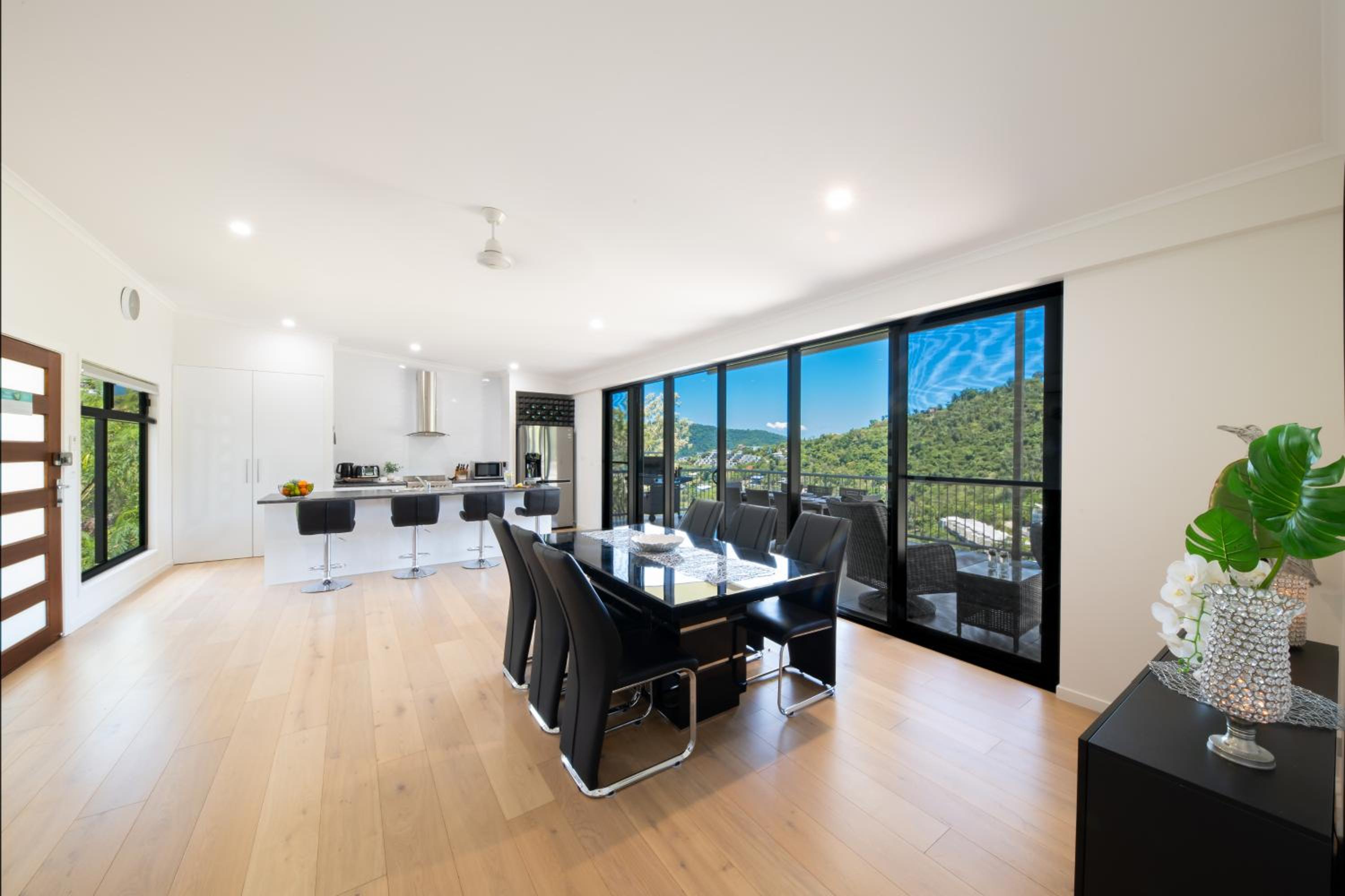 Four-Bedroom House photo 1