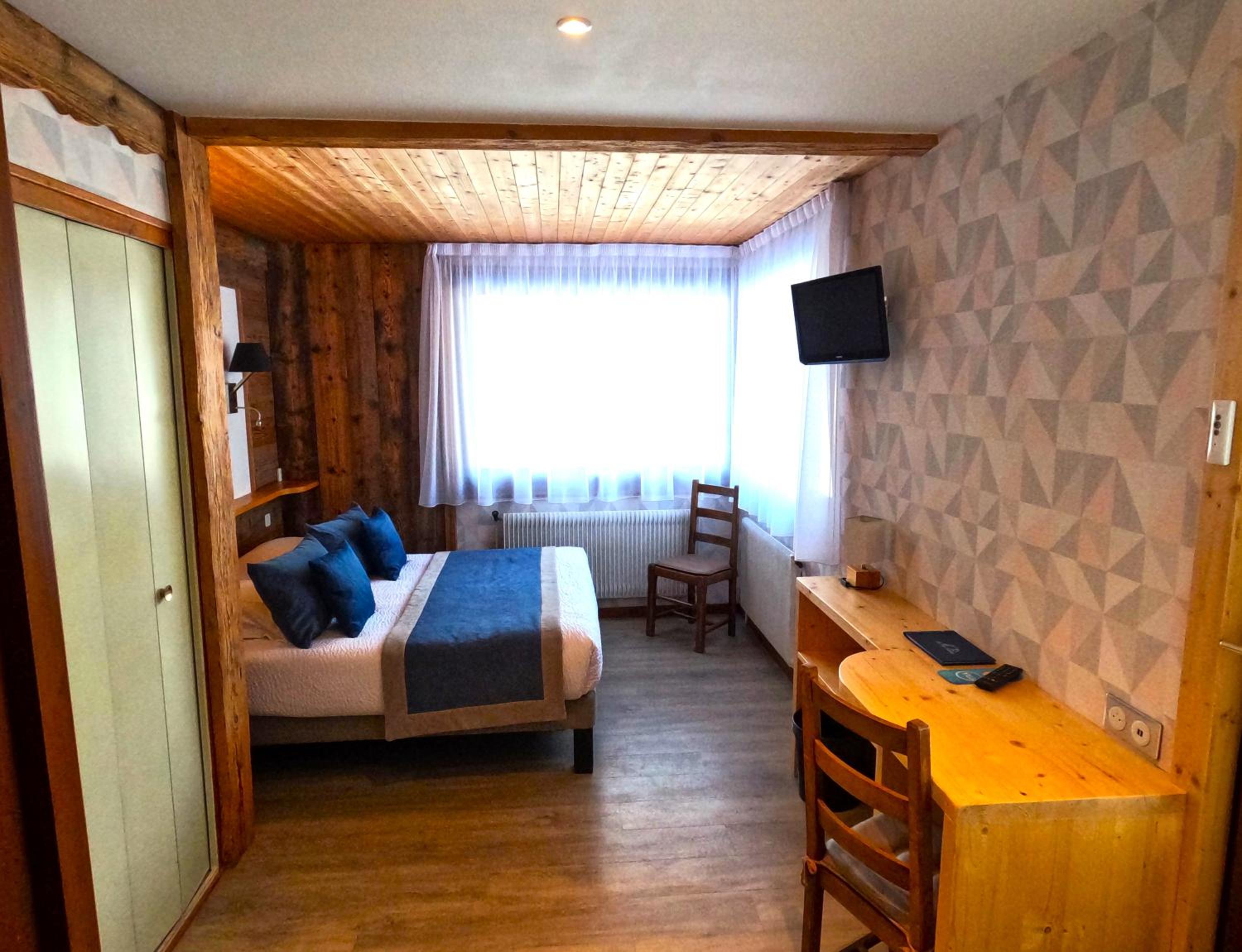 Double Room - Photo 13