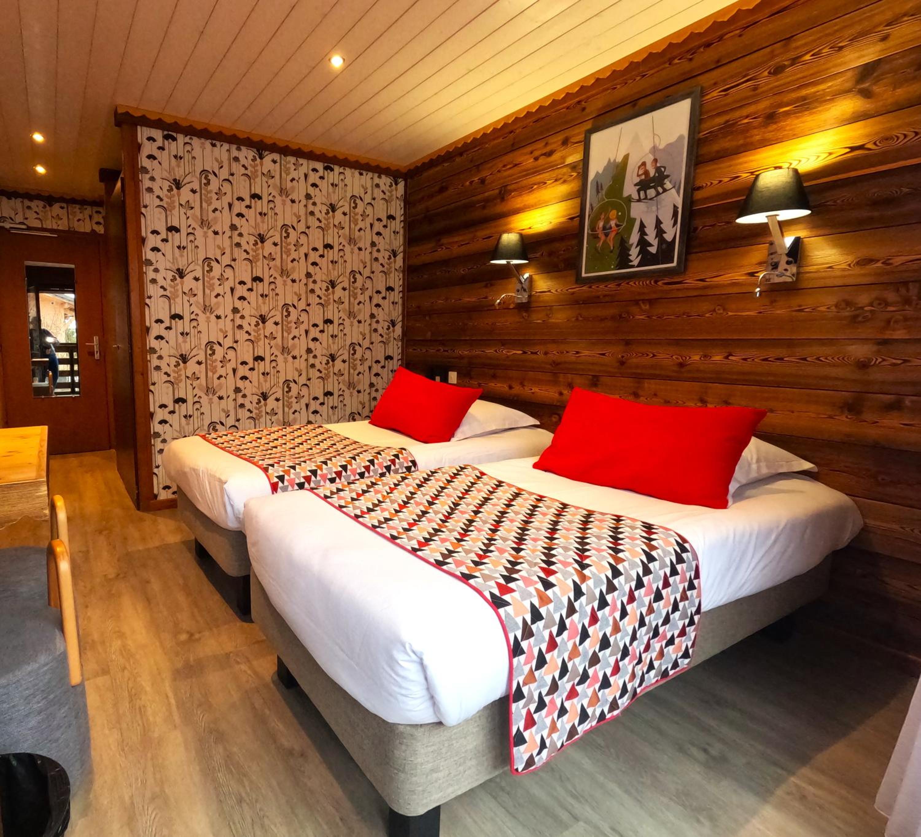 Twin Room - Photo 2