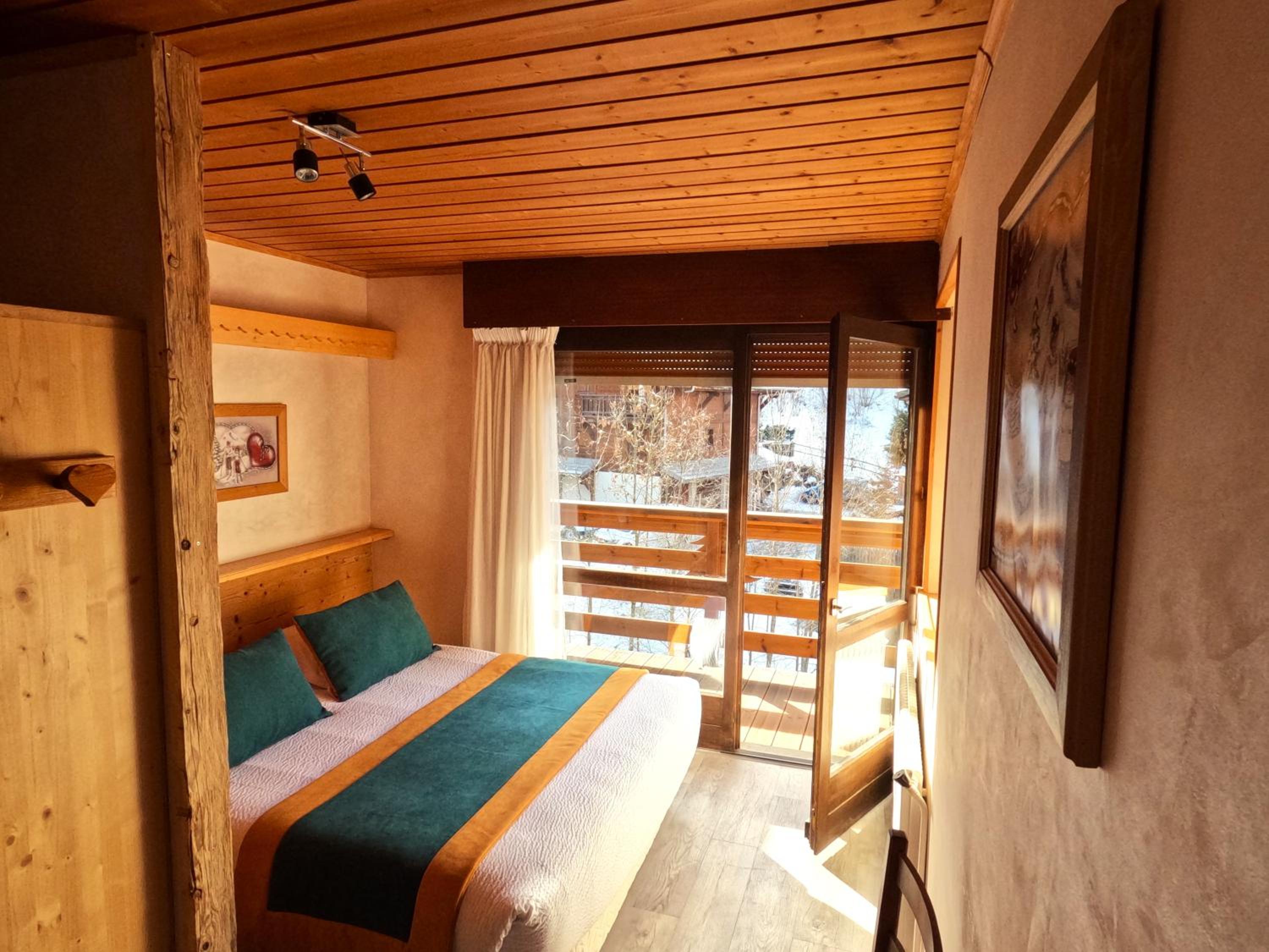 Double Room - Photo 11