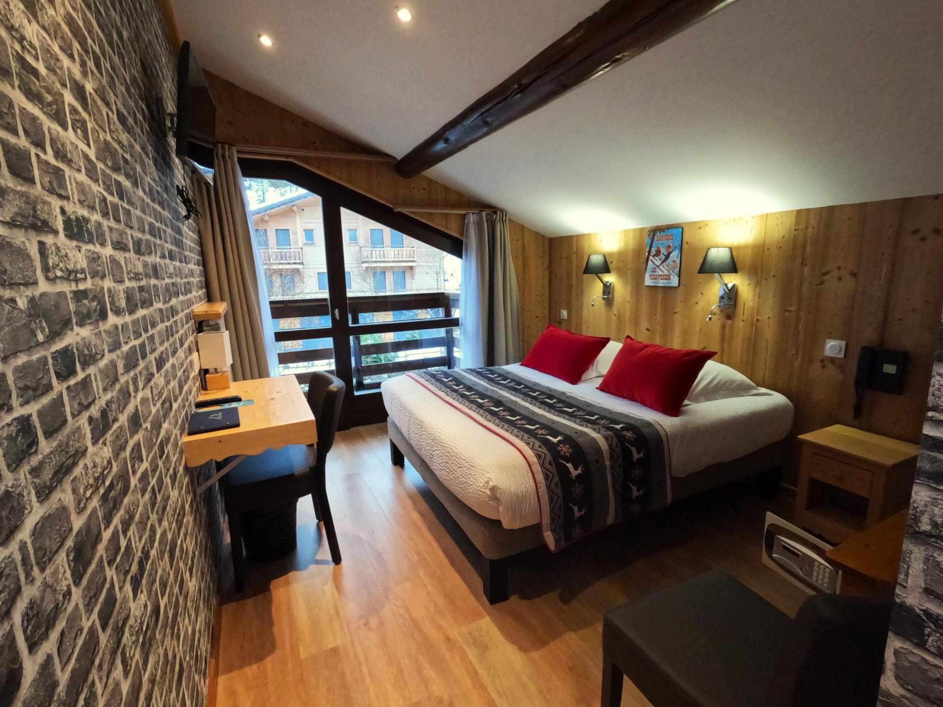 Double Room - Photo 10