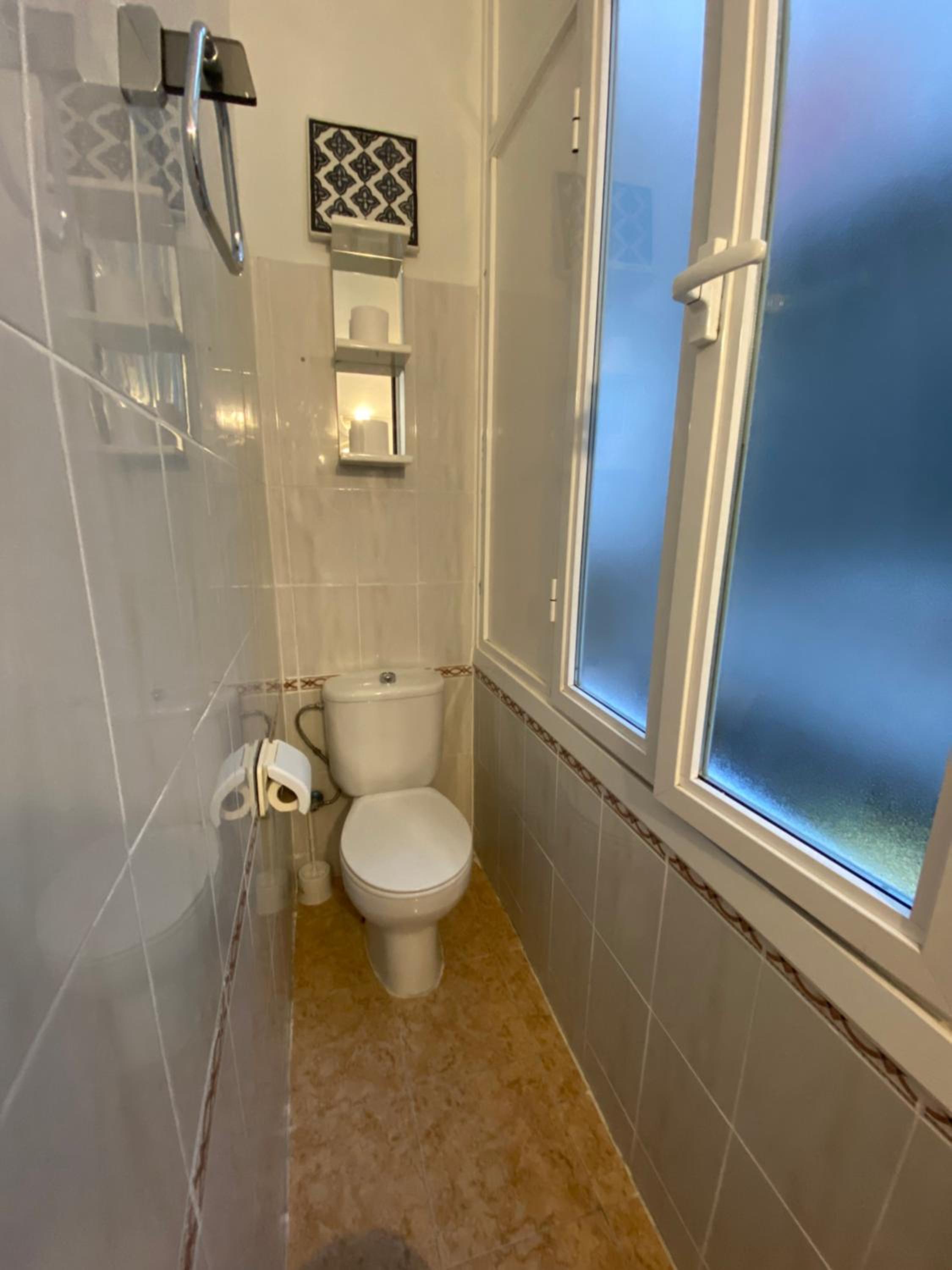 Double Room with Private Toilet photo 2