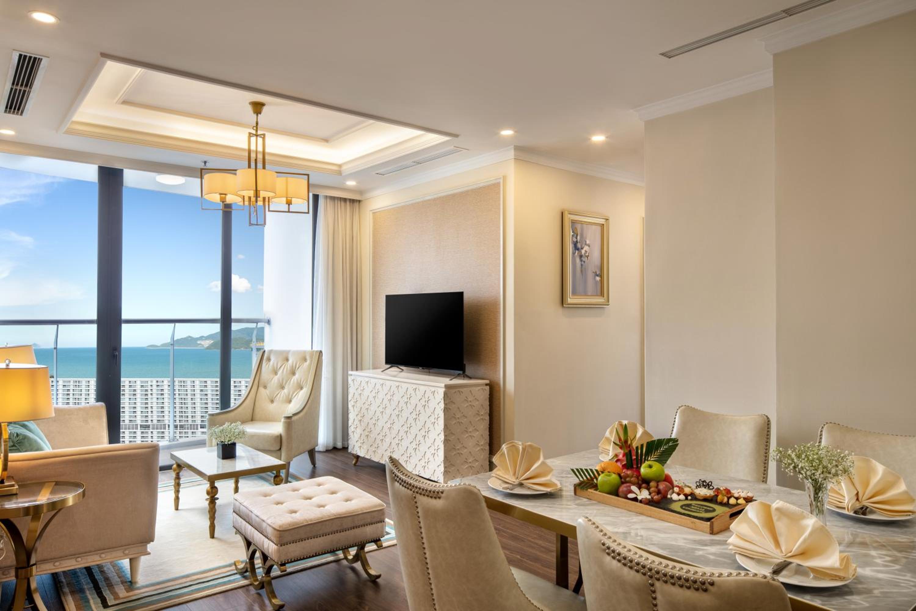 One Bedroom Suite photo 2