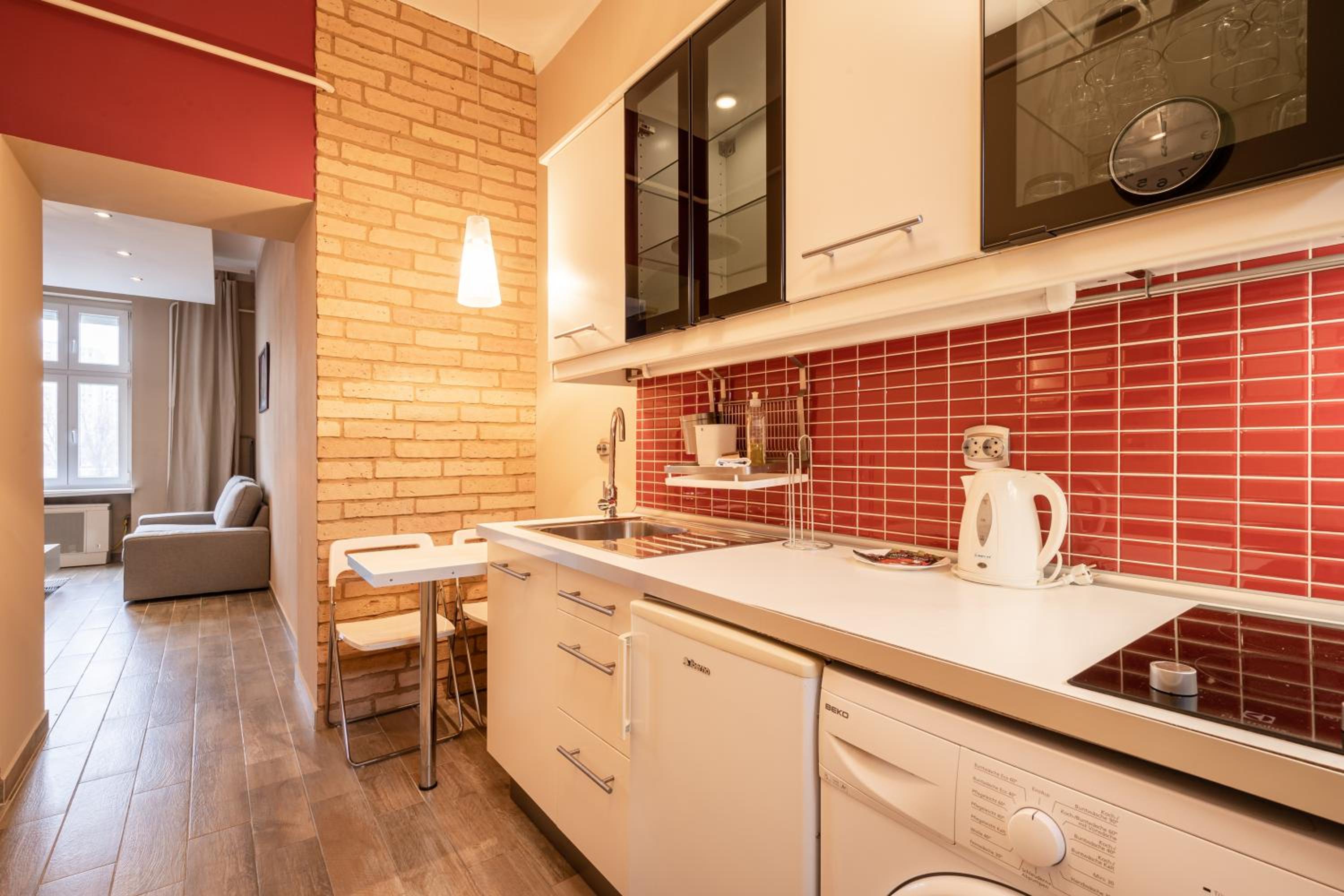 Studio Apartment - Photo 5