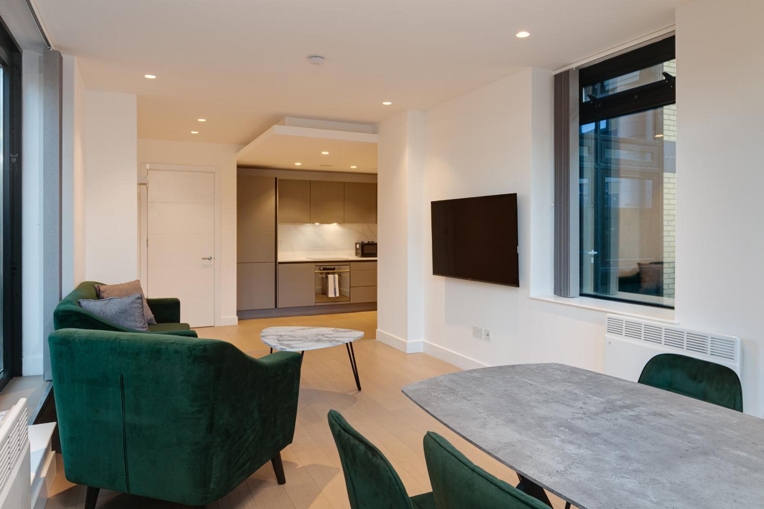 Two Bedroom Apartment - Balcony photo 2
