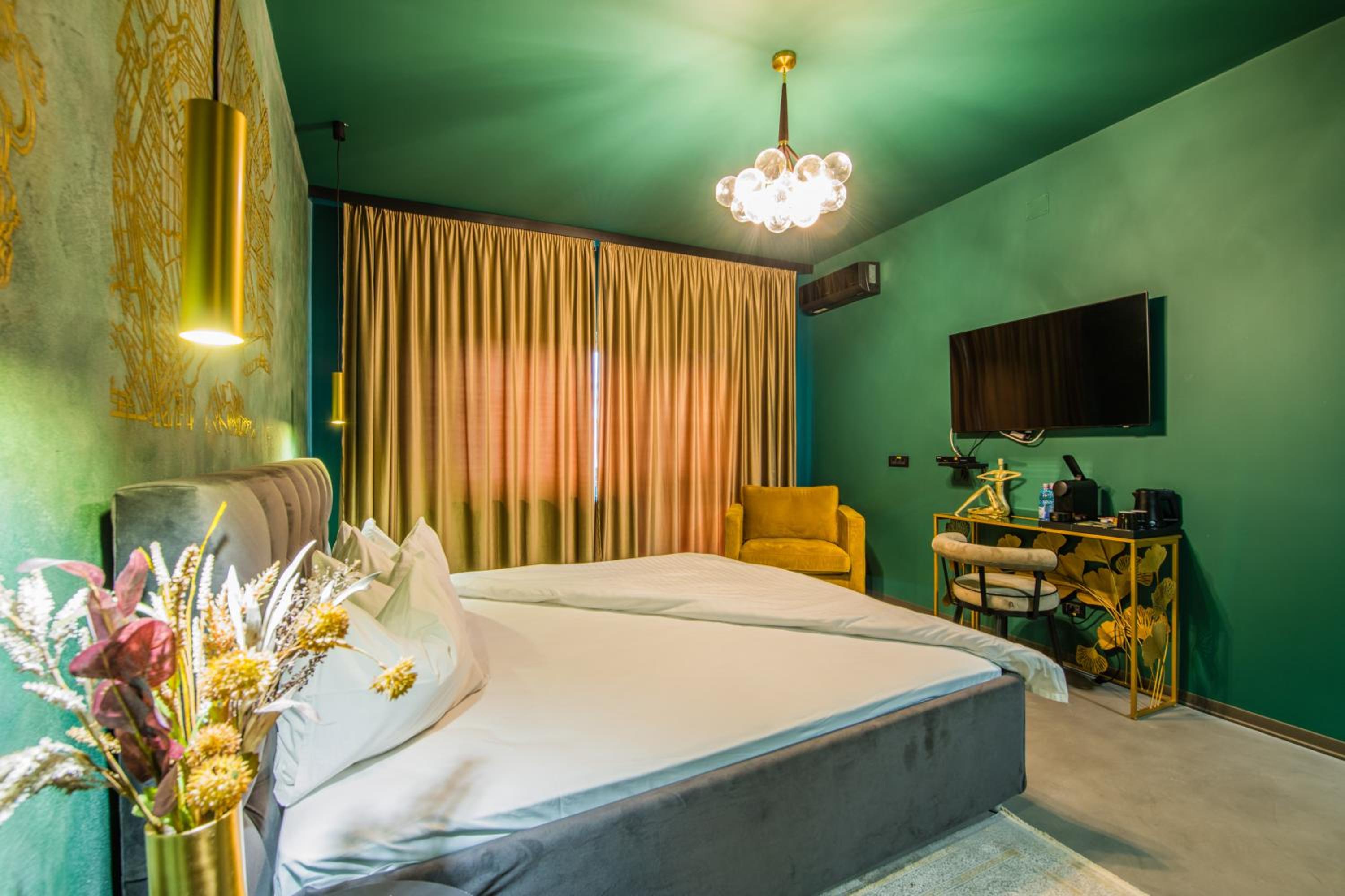 Double or Twin Room with Swimming Pool Access
